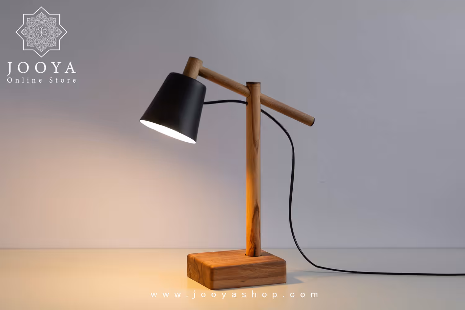 چراغ مطالعه چوبی مشکی تاچ