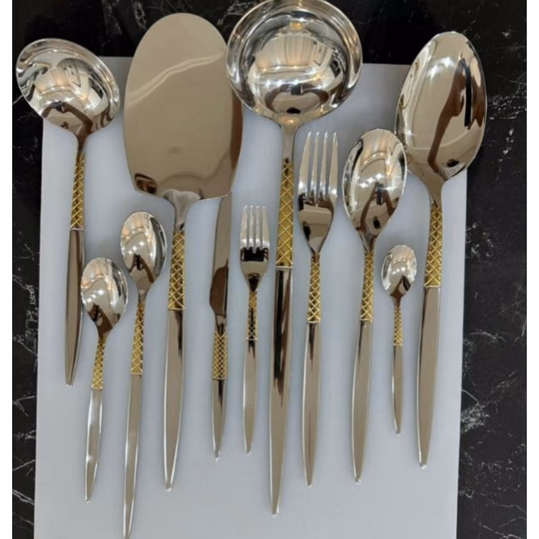 سرویس قاشق و چنگال یونیک 24 نفره 120 پارچه دهانه اروپایی ضربدری استیل نگیر (آهن ربا نگیر)  