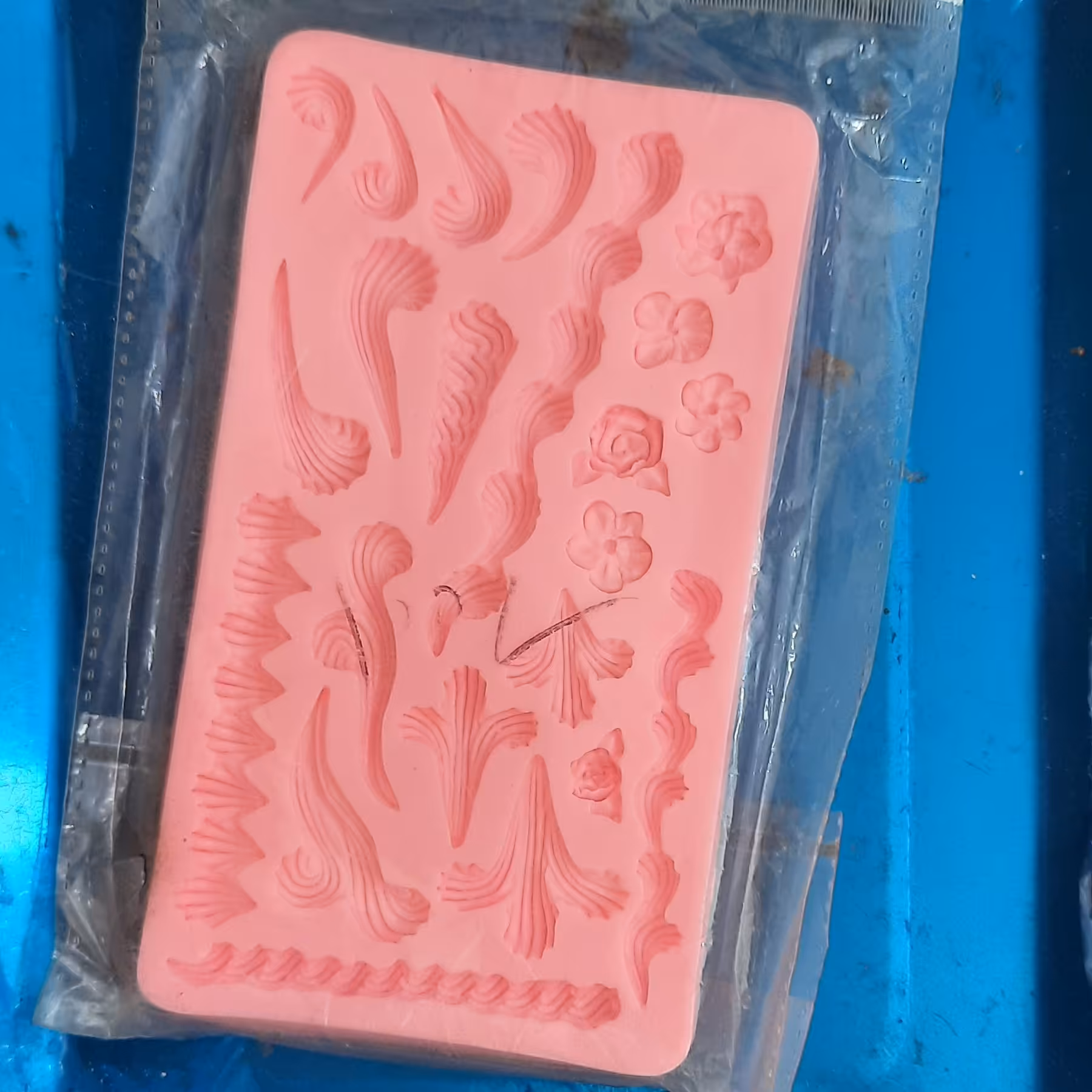 مولد گردباد وگل