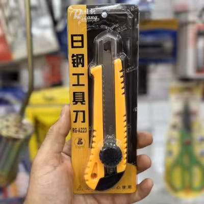 کاتر پلاستیکی قفلی درجه یک