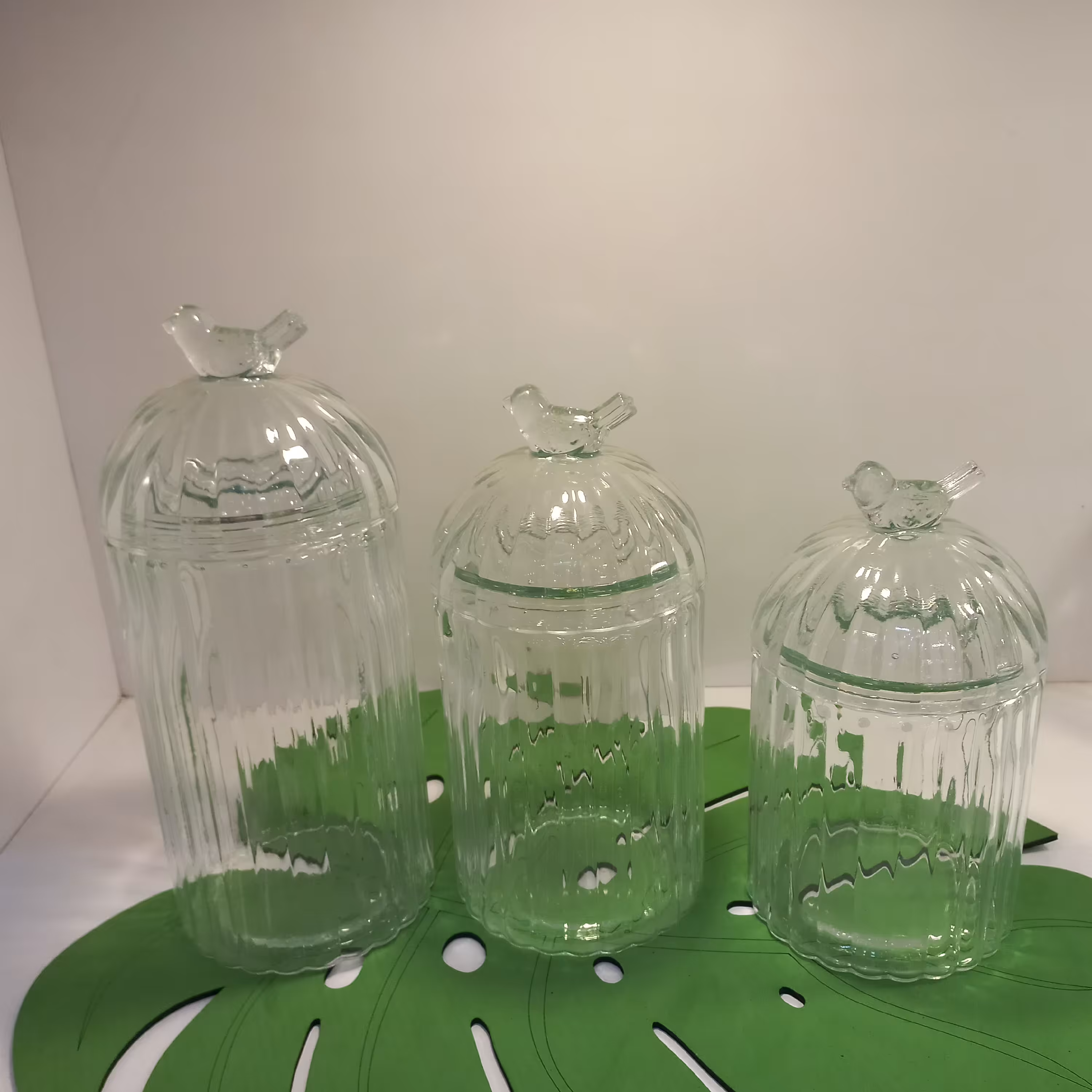 بانکه شیشه ای طرح درب گنجکشک