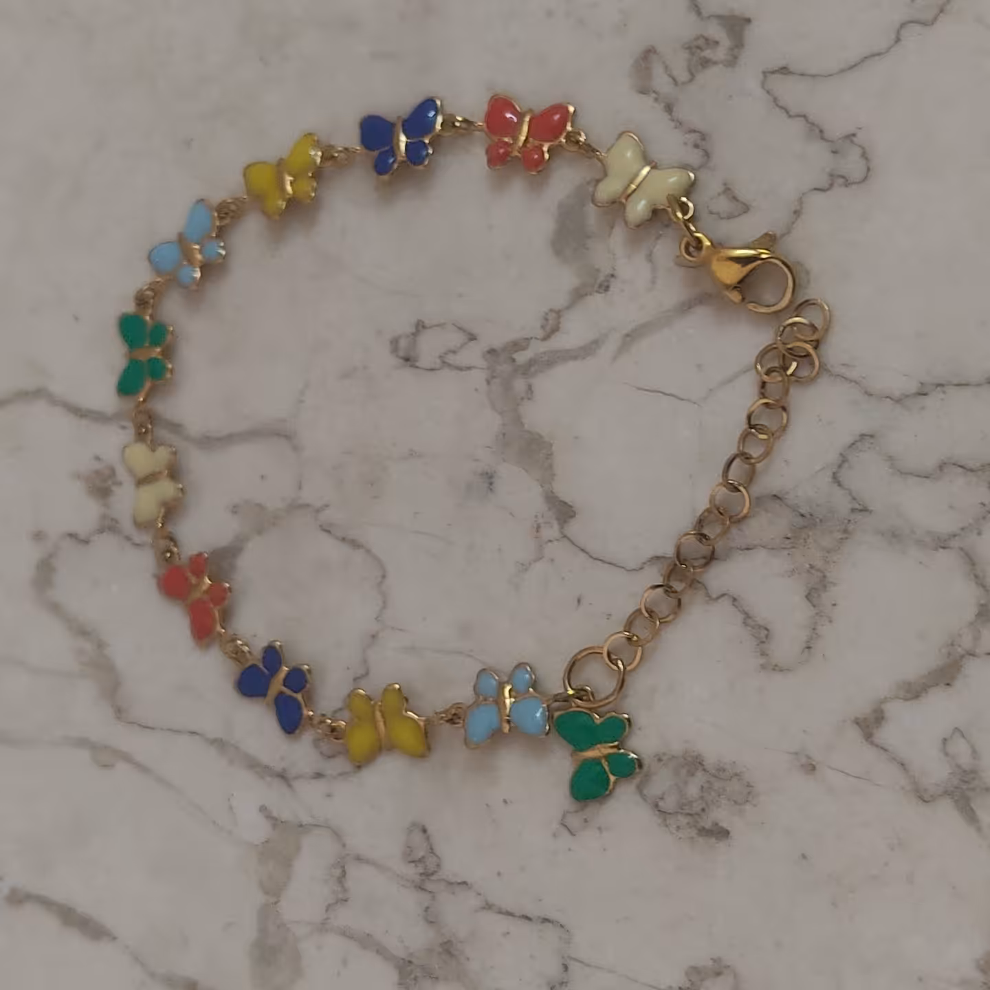 دستبند پروانه رنگ ثابت 