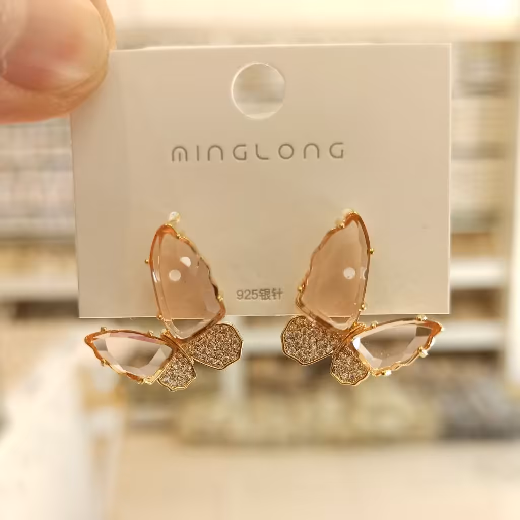 گوشواره های میخ نقره خاص رنگ ثابت ودر طرح های متنوع