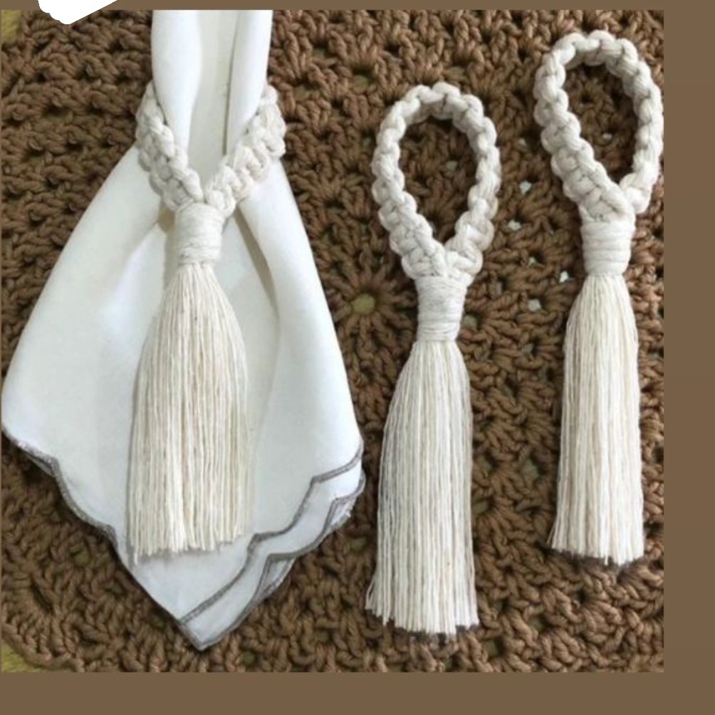 حلقه دستمال سفره مکرومه ای قیمت برای هر یک عدد میباشد