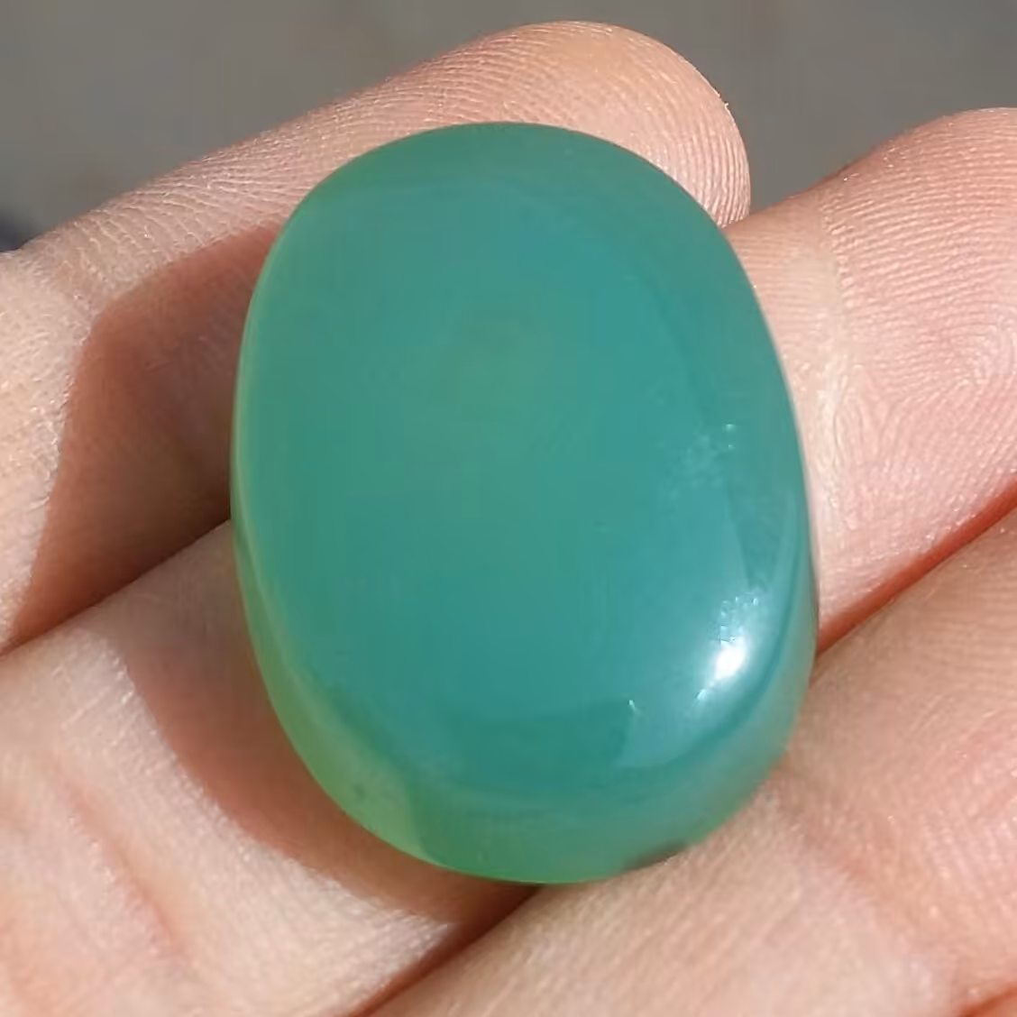 نگین عقیق سبز یمنی تراش بیضی سایز مدالی کد 10640