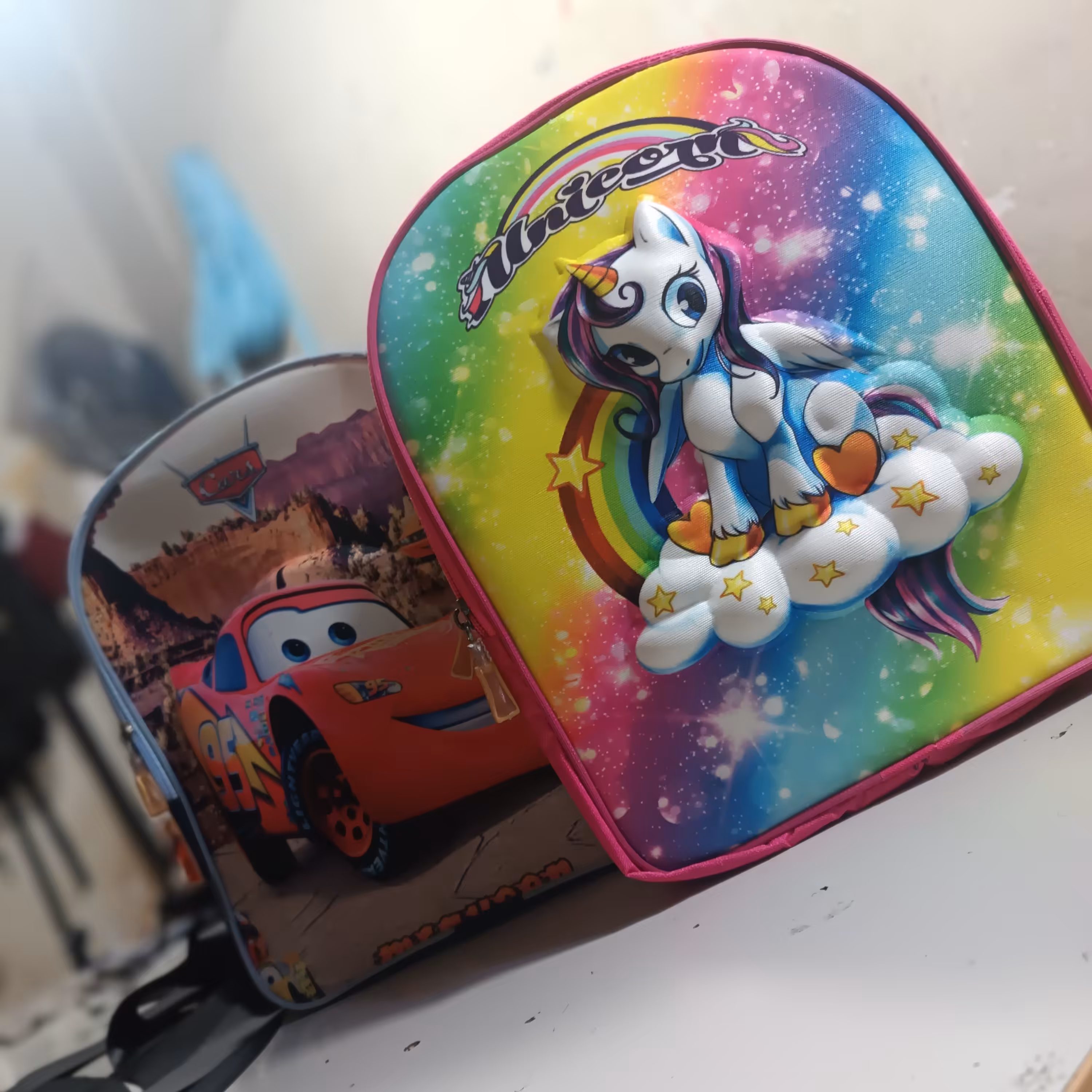 کیف دبستان و کودکستانی ، عمده