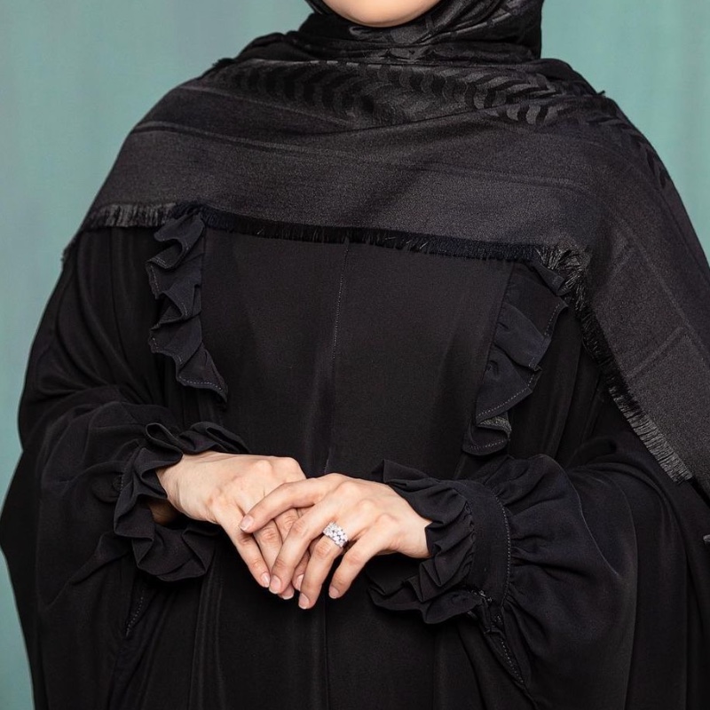 مانتو عبایی جلو چیندار