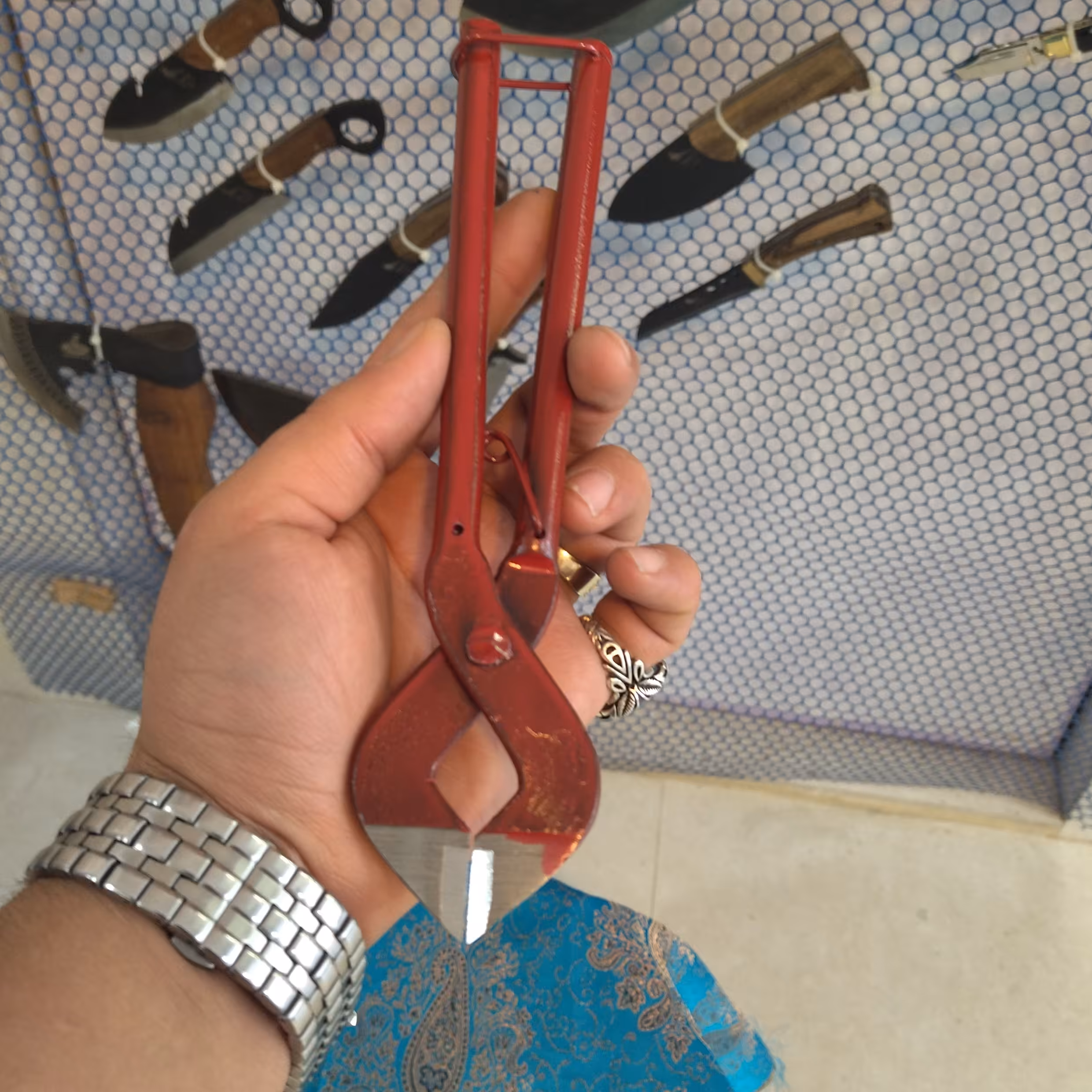 انبر قندشکن