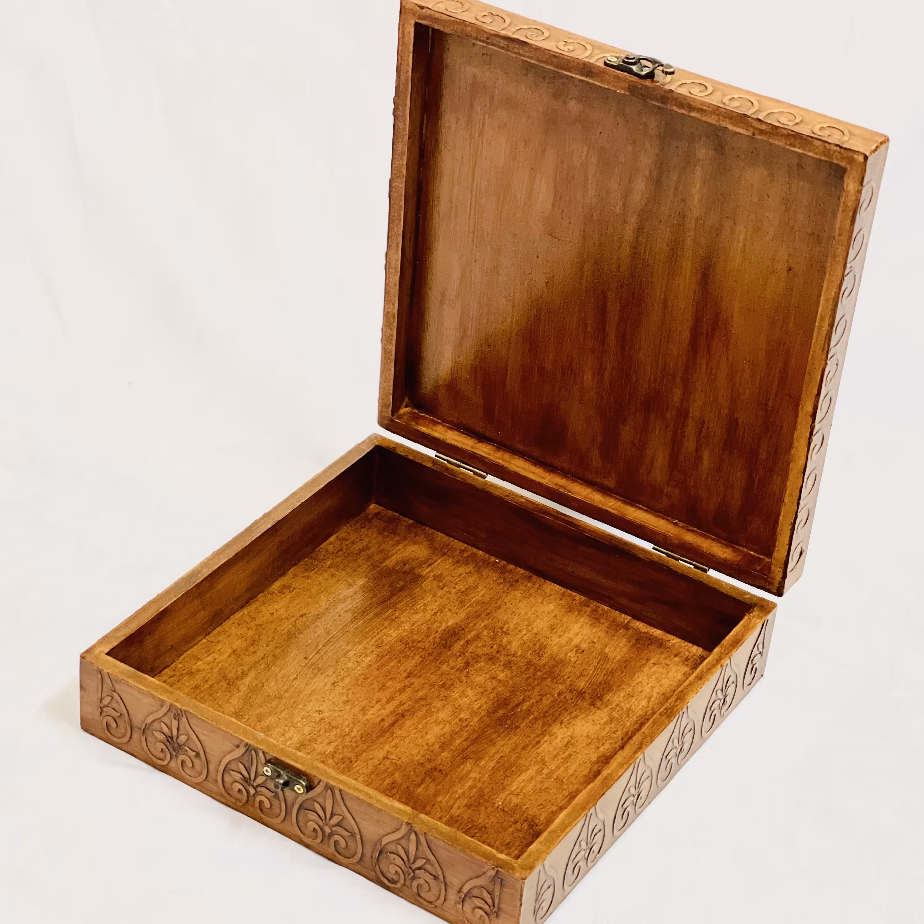 جعبه لوازم و جواهر