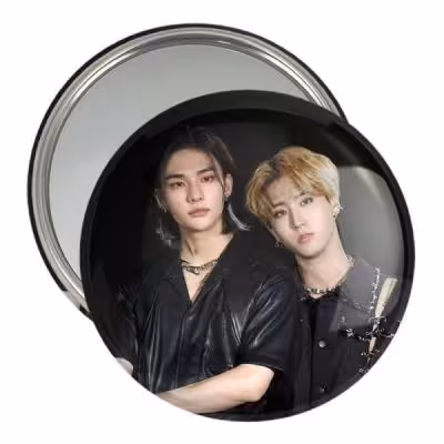 آینه جیبی خندالو مدل جیسونگ و فلیکس گروه استری کیدز Stary Kids کد 16907