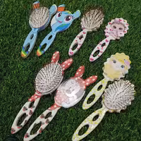 آینه و برس فانتزی عروسکی بچگانه-دخترانه(قیمت برای یک آینه بهمراه یک شانه) (جوجه شاپ)