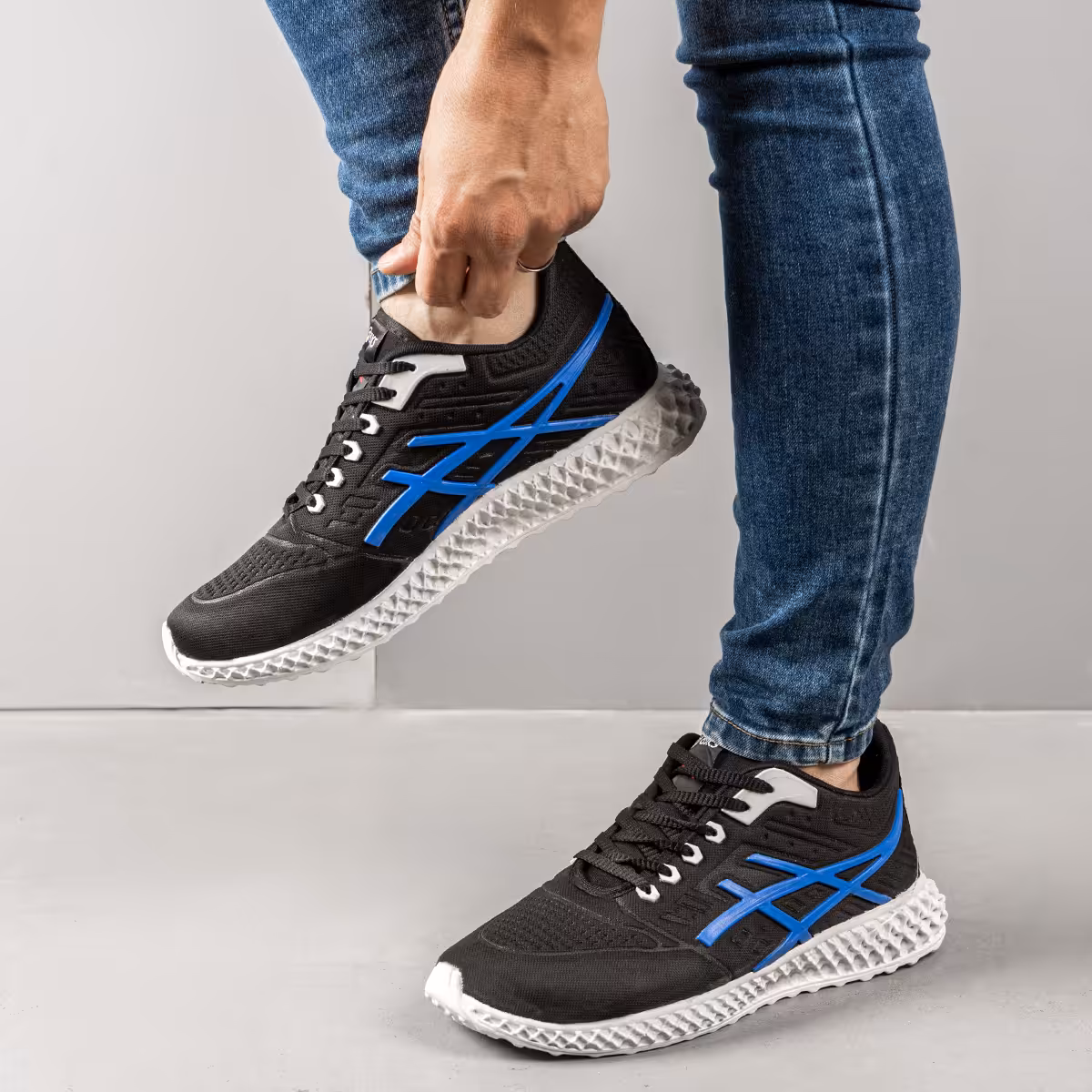 کفش ورزشی Asics مردانه مشکی آبی مدل Nardin(T)