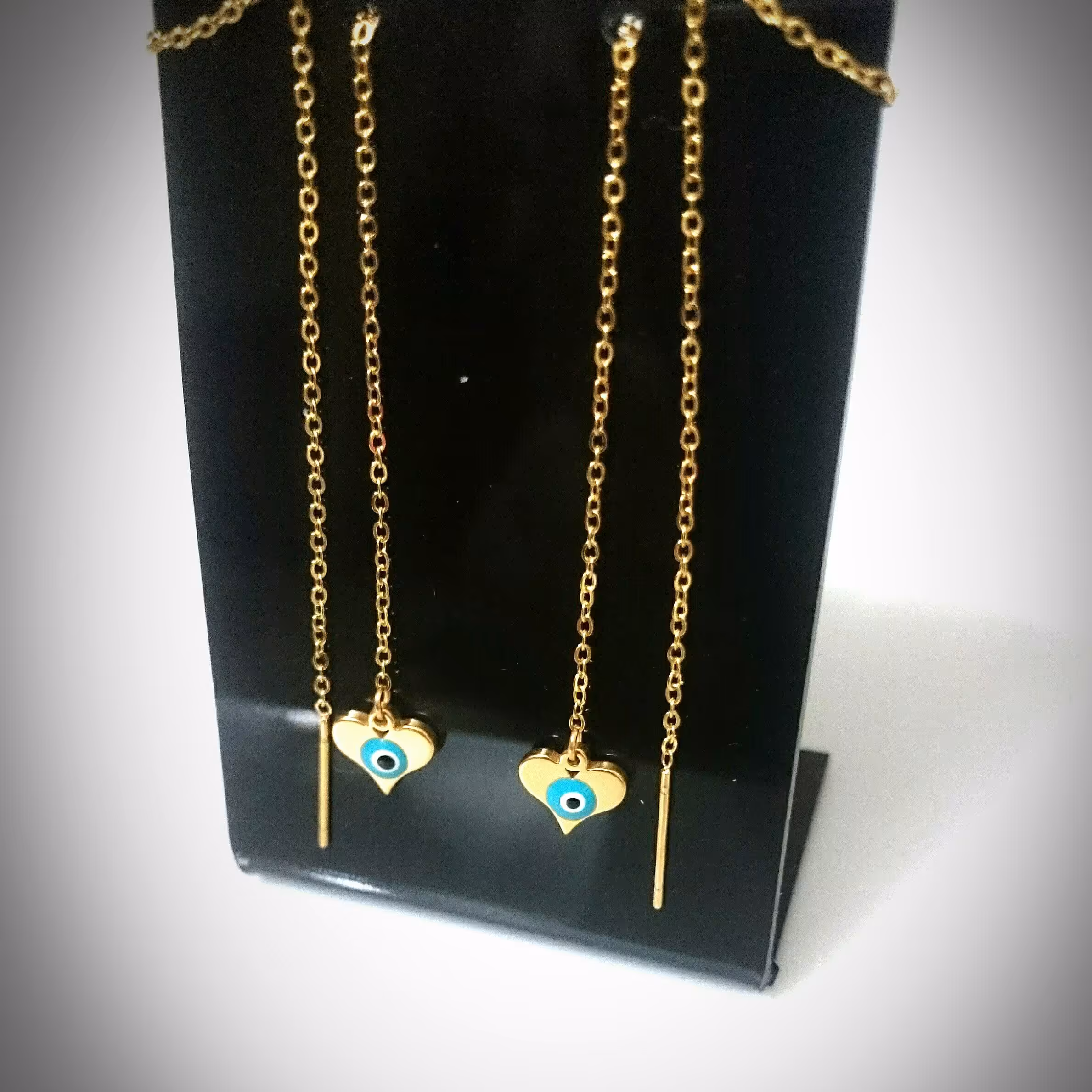 گوشواره بخیه