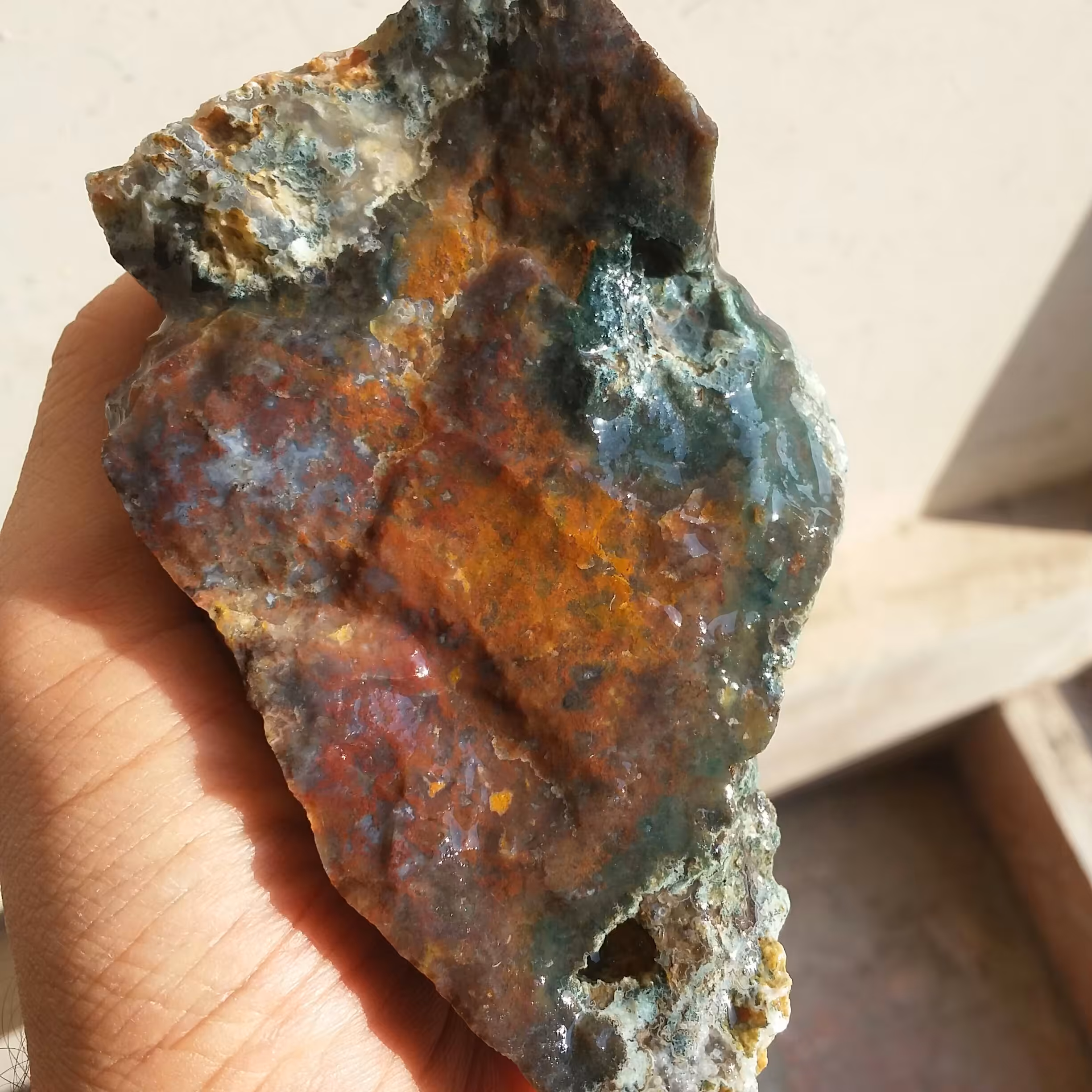 سنگ راف غولپیکر منظره هفت رنگ مختص تراش نگین
شاهکار خلقت
خوش رنگ و بسیار  زیبا 100 در 100 طبیعی کد 6763