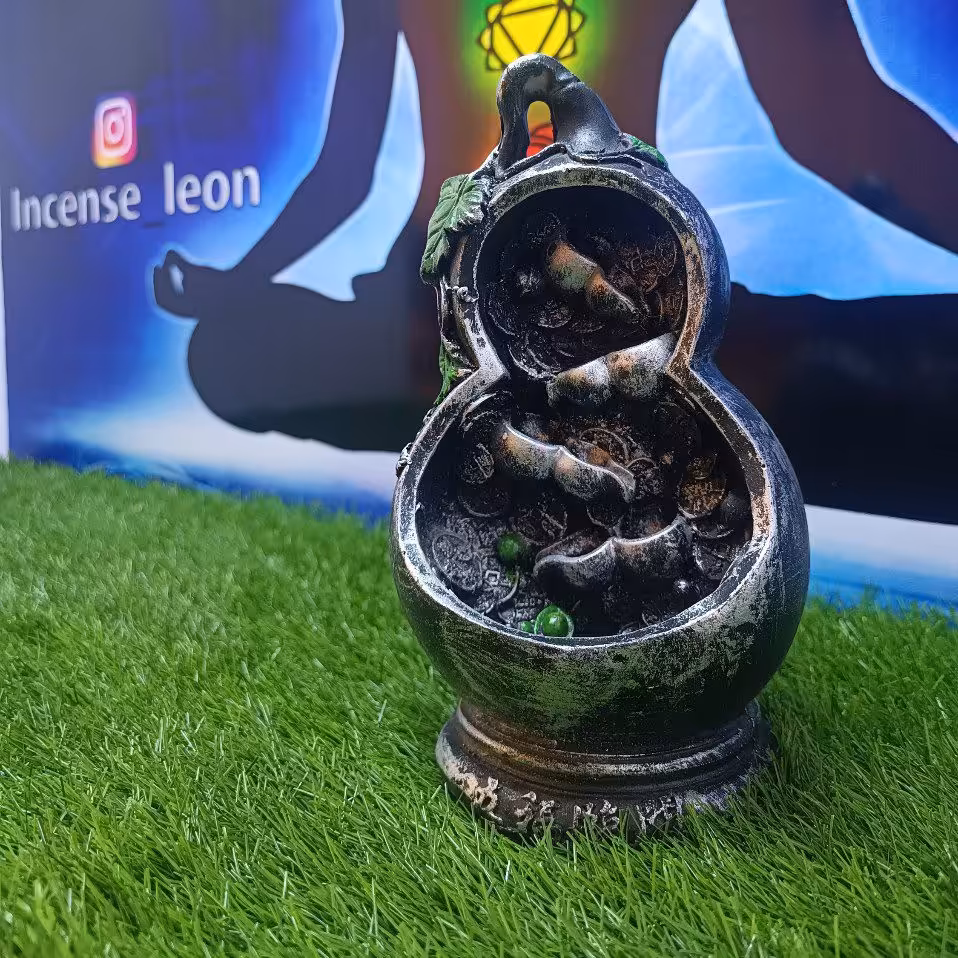 مجسمه عود آبشاری کدو