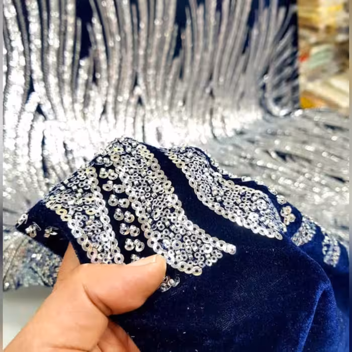 پارچه مخمل اوردم چه مخملی