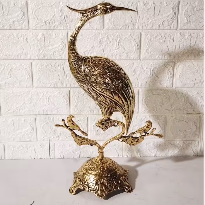 مجسمه درنا رو شاخه گنجشکی جنس برنز باکیفیت و درجه یک