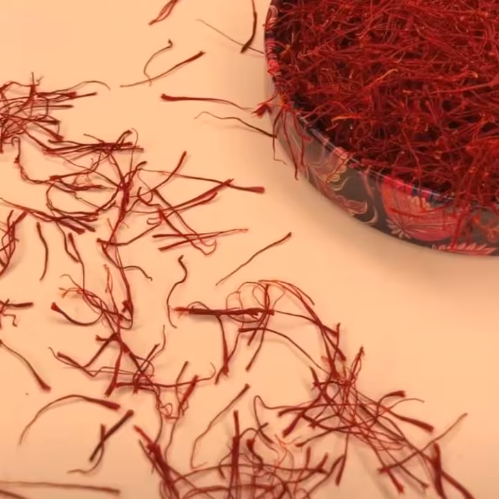 زعفران شبه نگین