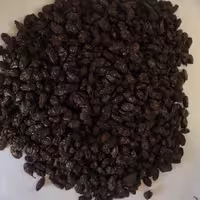 مویز قهوه ای تمیز و شسته شده، خشک شده در دستگاه بسیار خوشمزه و لذیذ مناسب استفاده در آجیل و جایگزین مناسبی برای قندها و