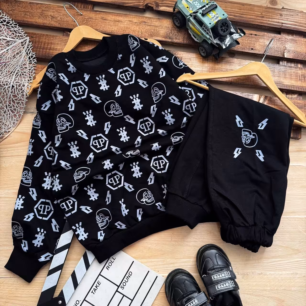 ست لباس شلوار بچه گانه بلند مشکی تمام چاپ اسکلتی مشکی طرح khod پنبه دورس لاکرا درجه 1 سایز 50 