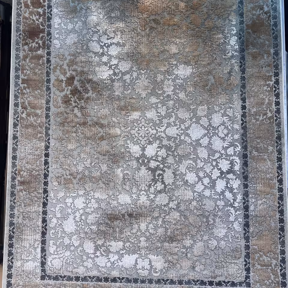 فرش 12 متری 1200 شانه 3600 تراکم طرح افشان نقره ای نسکافه ای تیره