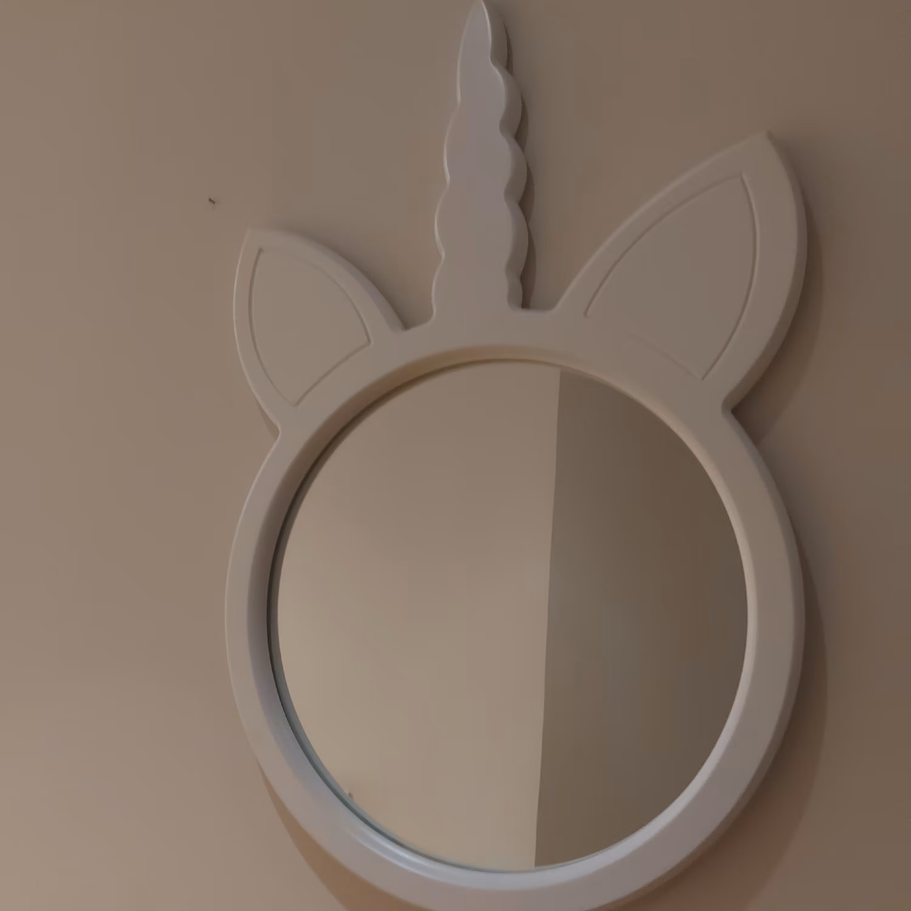 آینه مدل اسب تک شاخ