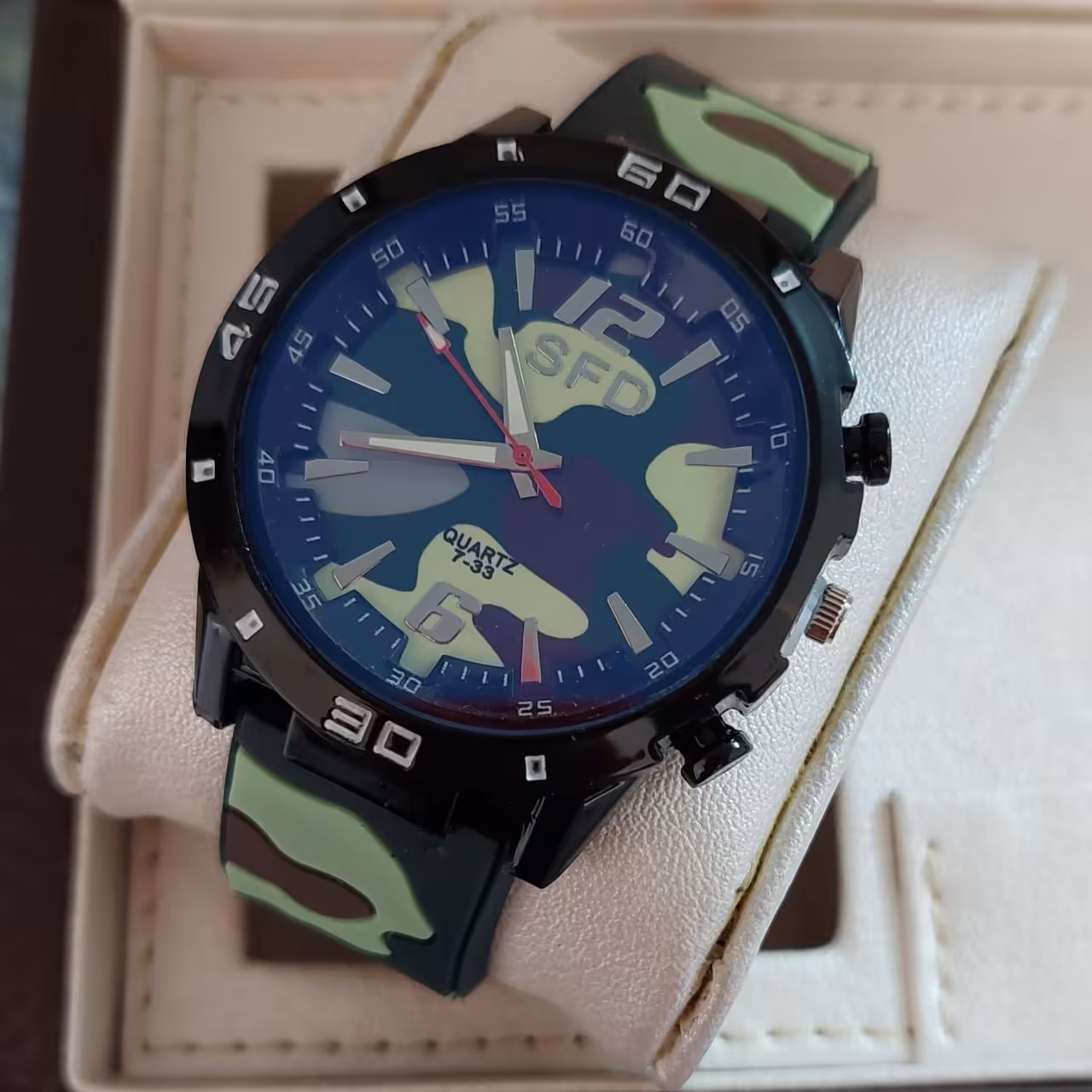 ساعت ارتشی پسرانه شیک و خاص