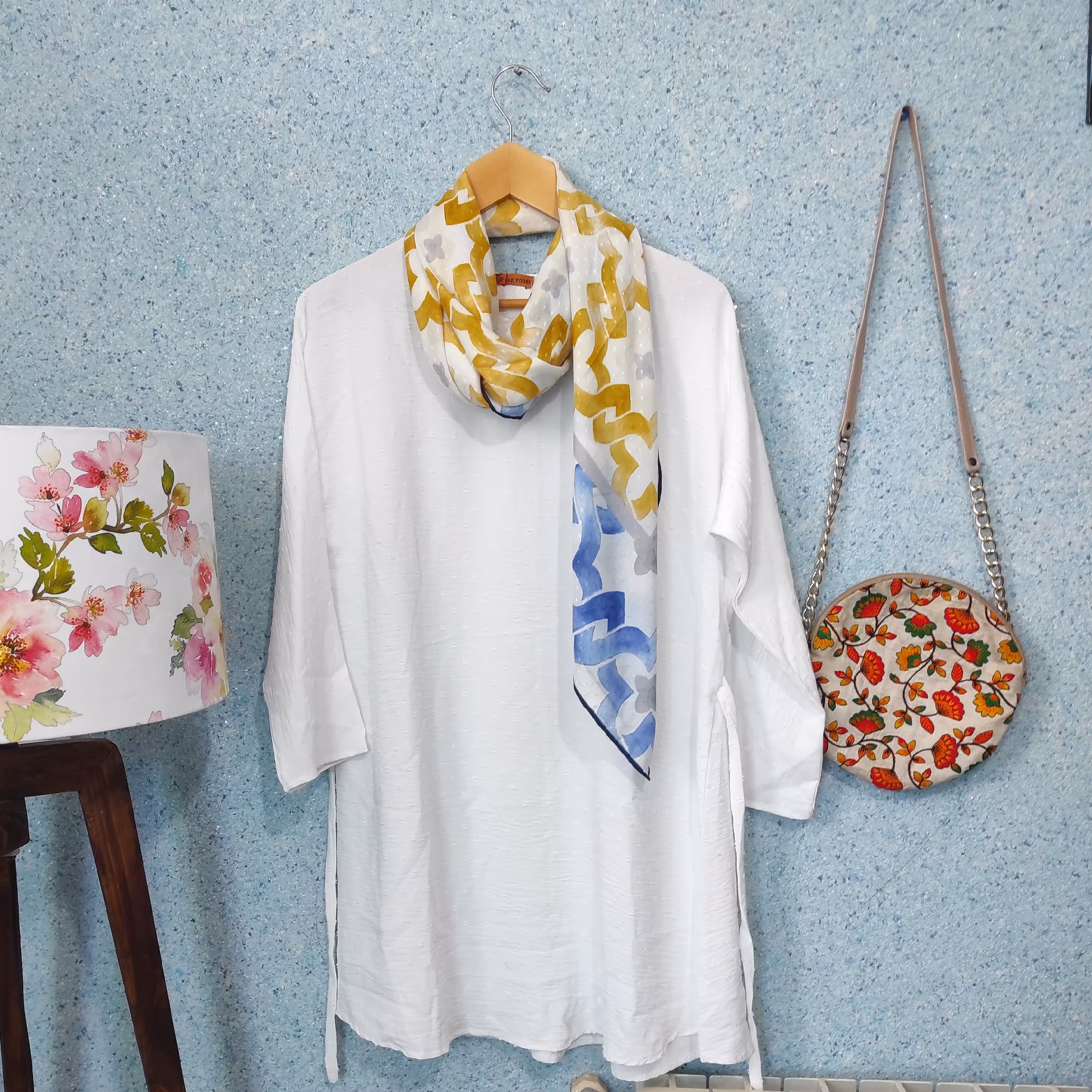 مانتو تونیک آبروبادی اشکی فری سایز مناسب 38 تا 46 رنگ سفید