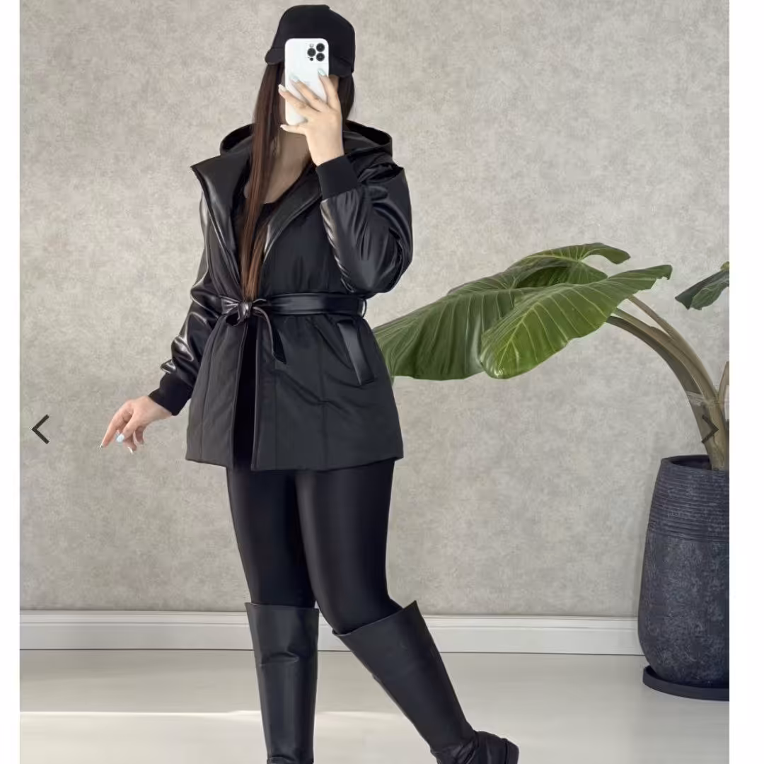 کاپشن استین چرم و کلاه چرم جنس مموری و چرم تیرکمونی فری سایز