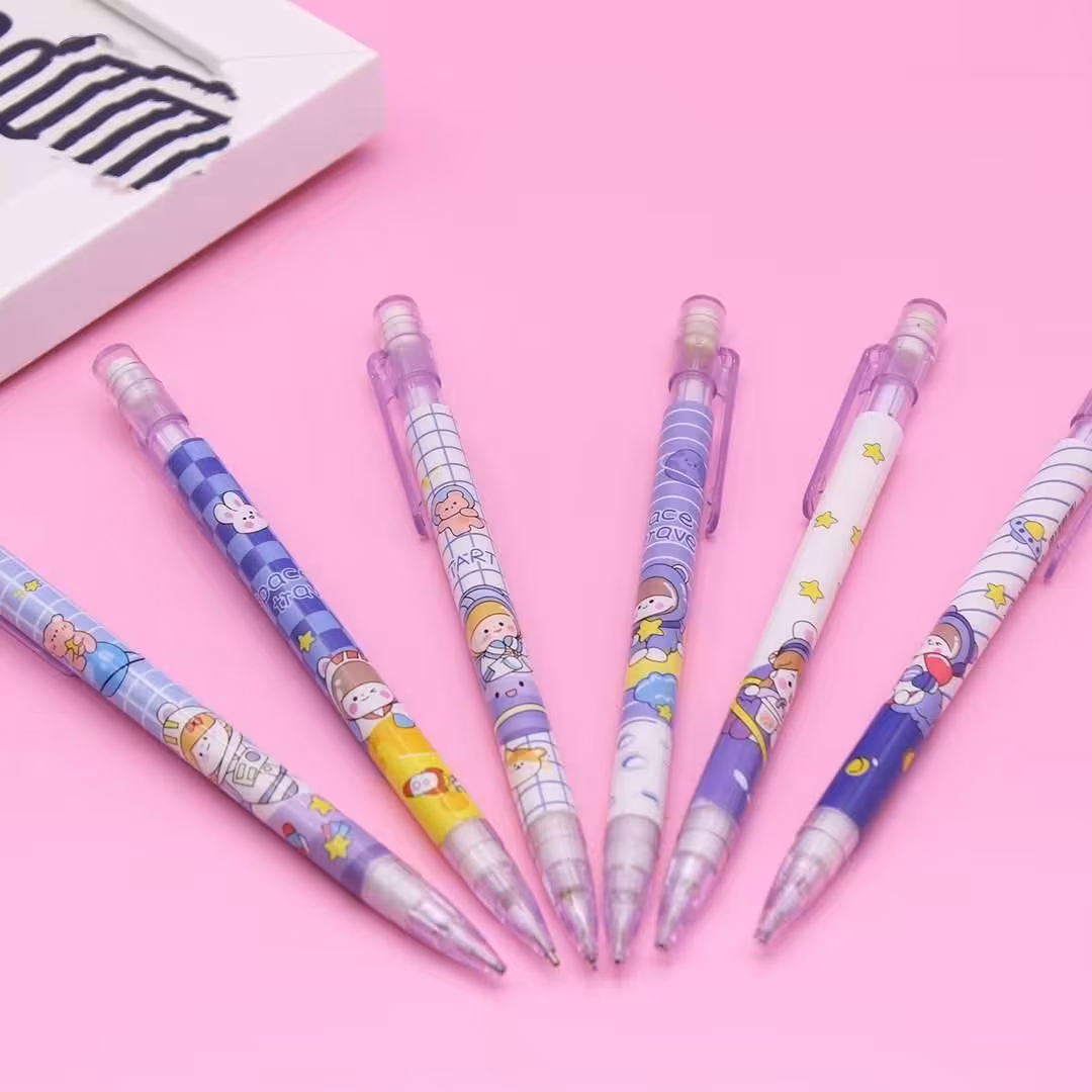 مداد نوکی دختر فضانورد 