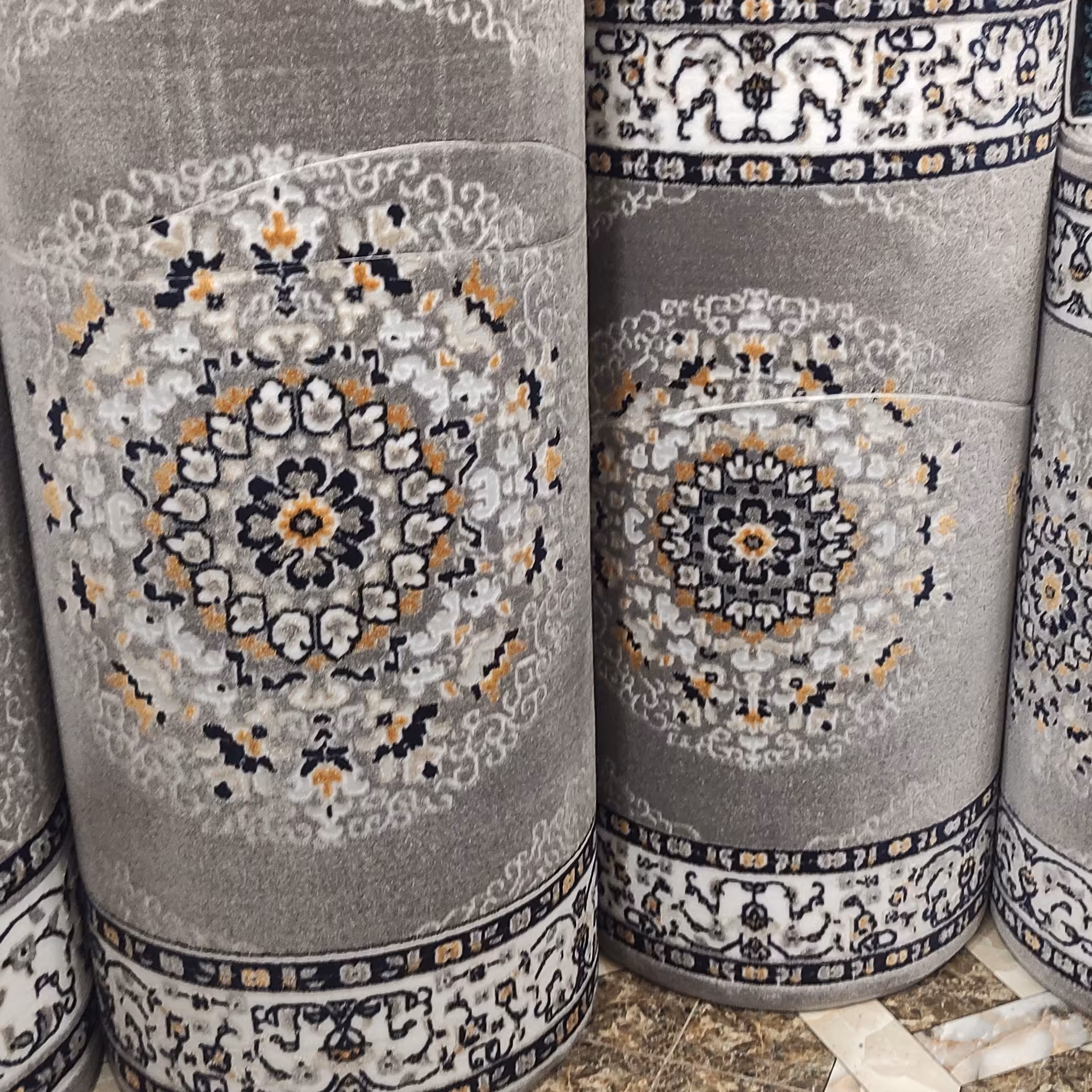 کناره فرش رنگ طوسی 