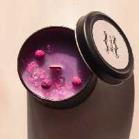 شمع قوطی و شمع درب دار معطر و تزیینی با رایحه ای ملایم برند ماریکو (پس کرایه)
