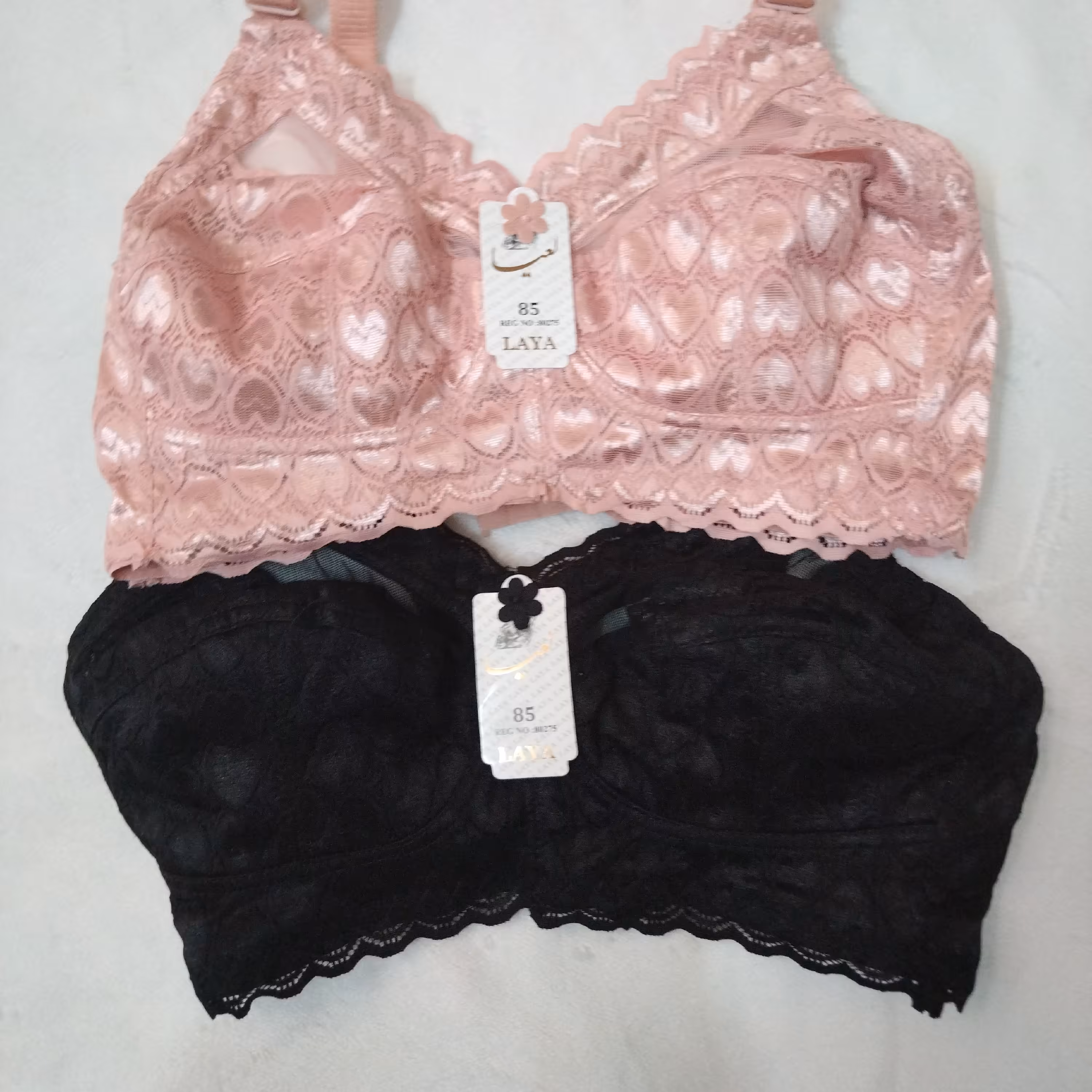 سوتین دانتل قلبی بسیار لطیف و راحت  کش نازک و فوق العاده کش های عالی سایز75 80 85 در رنگهای صورتی زرشکی مشکی خاکی