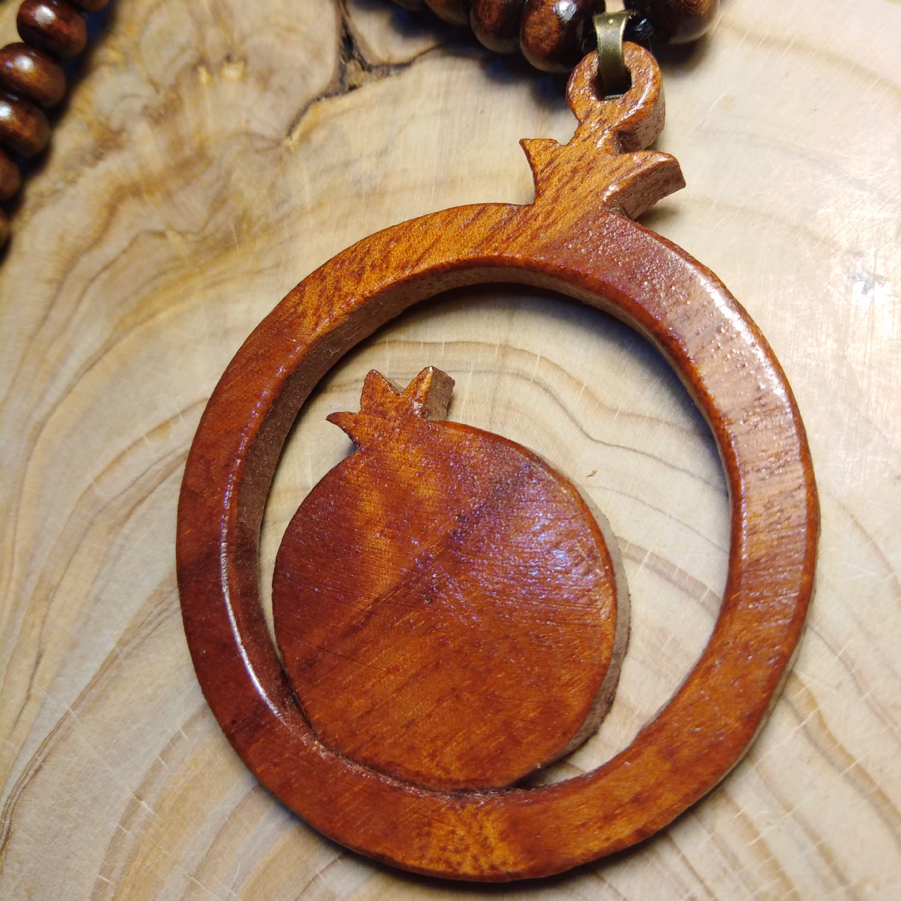 گردنبند انار