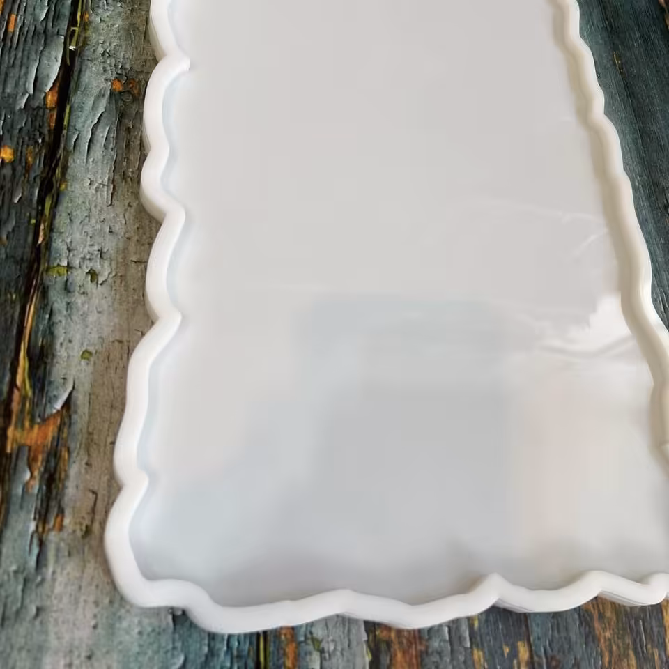 قالب  سیلیکونی سینی مستطیل مهسا سایز حدودی 25در 40