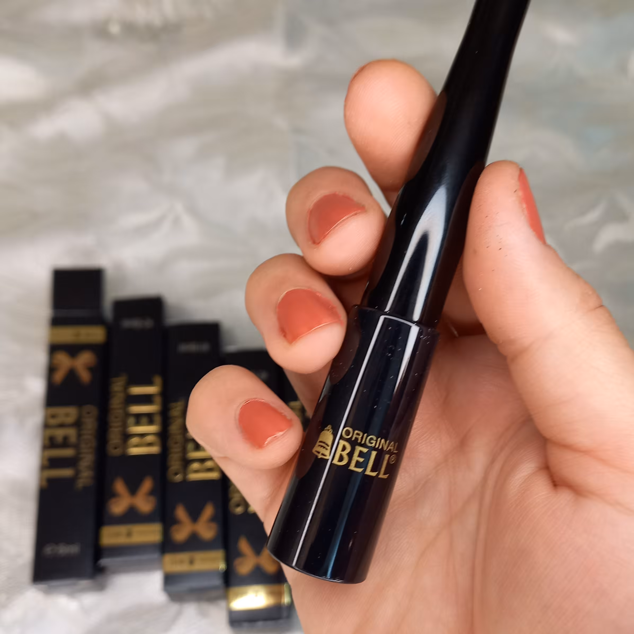 خط چشم ماژیکی بل 