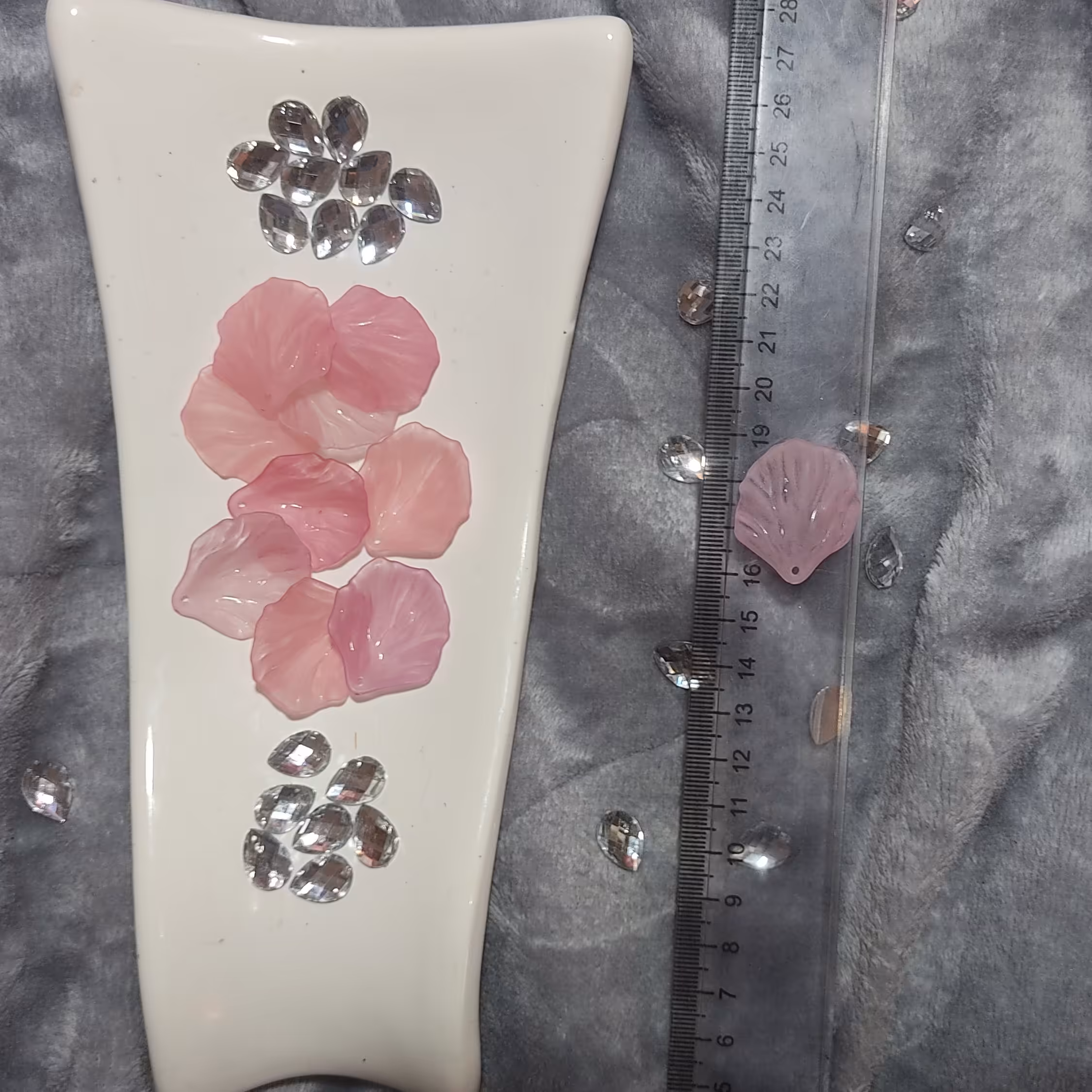 گلبرگ شقایق ( صدفی) صورتی مات و براق سایز متوسط بسته 50 عددی - برگ گل گلبرگ کریستال لوازم گلسازی خارجی 