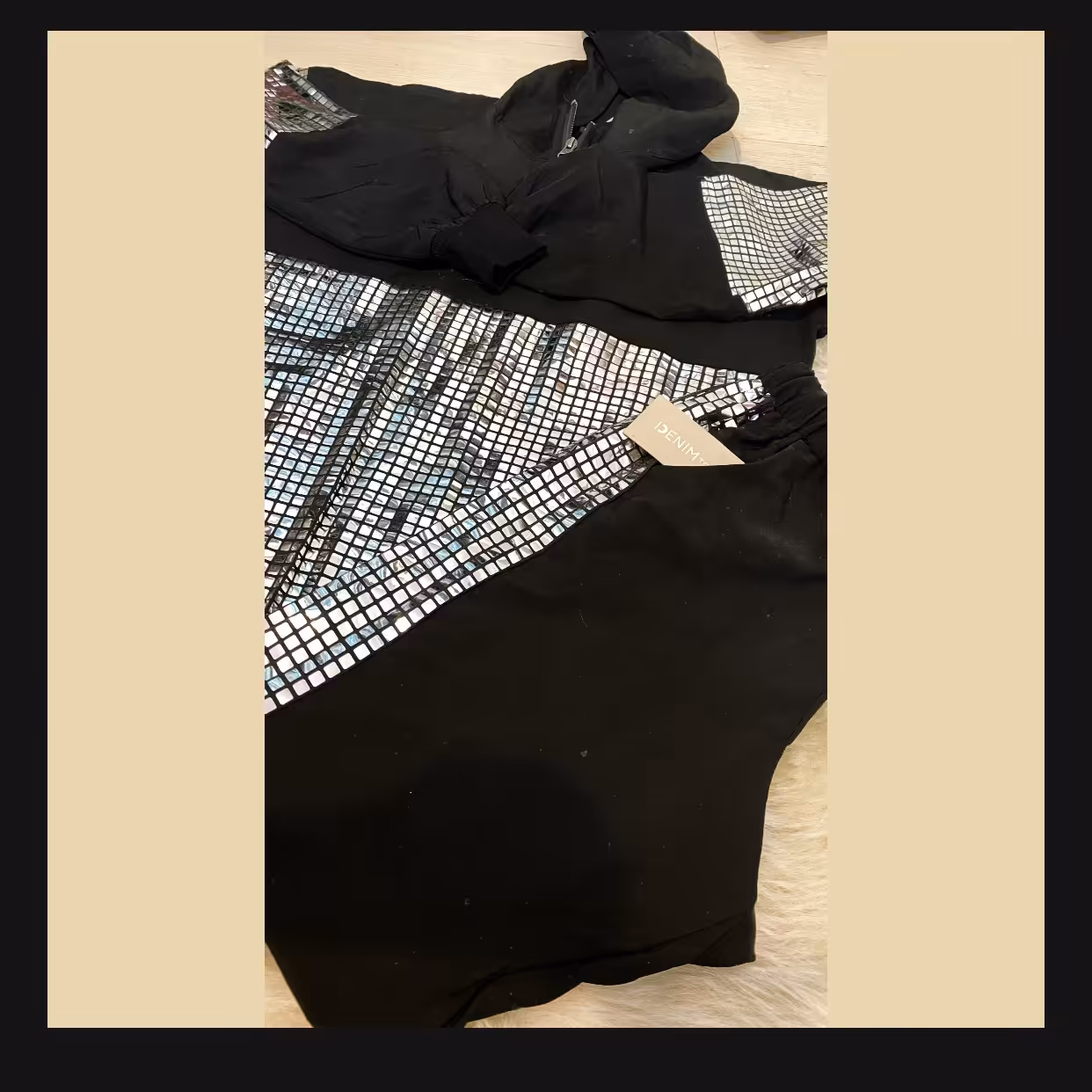 هودی و شلوار آیینه ای