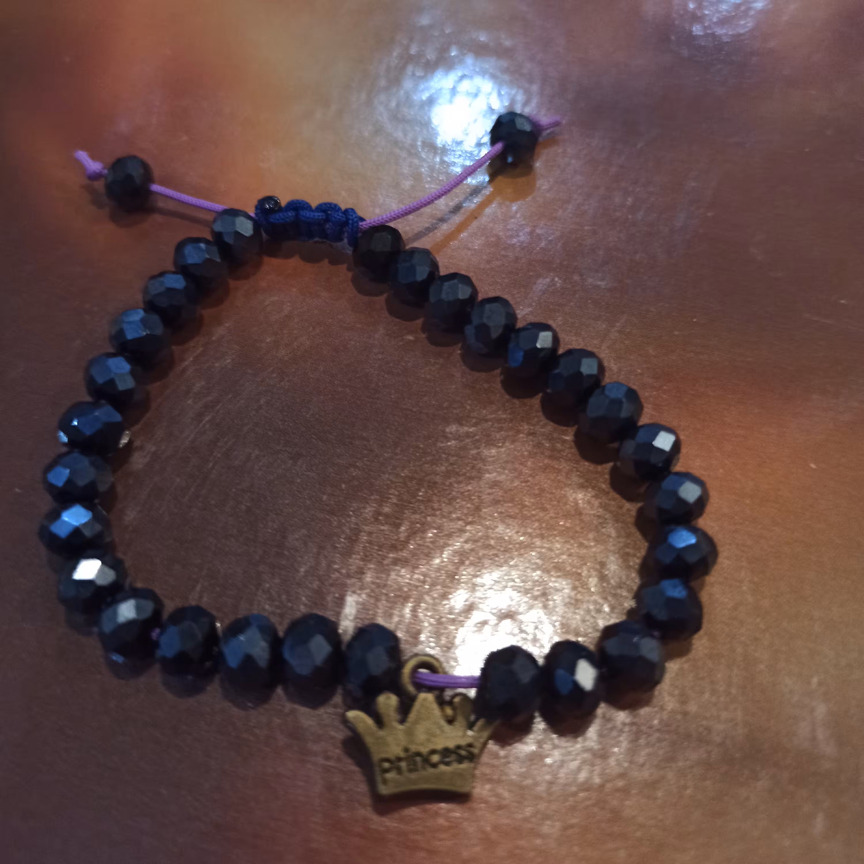 دستبند کشویی مدل پرنسس سیاه .مناسب برای همه 🥰🖤