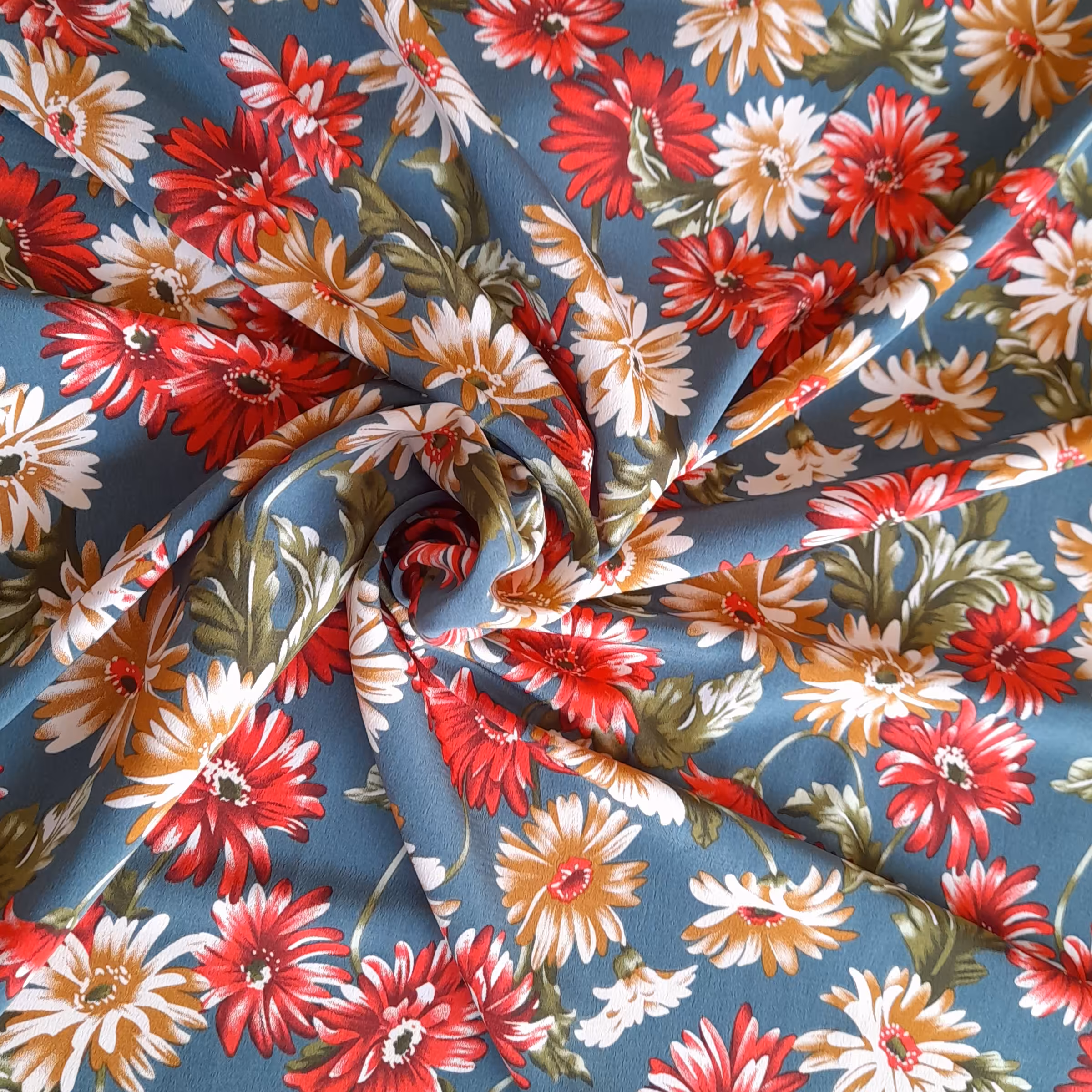 پارچه کرپ طرحدار 