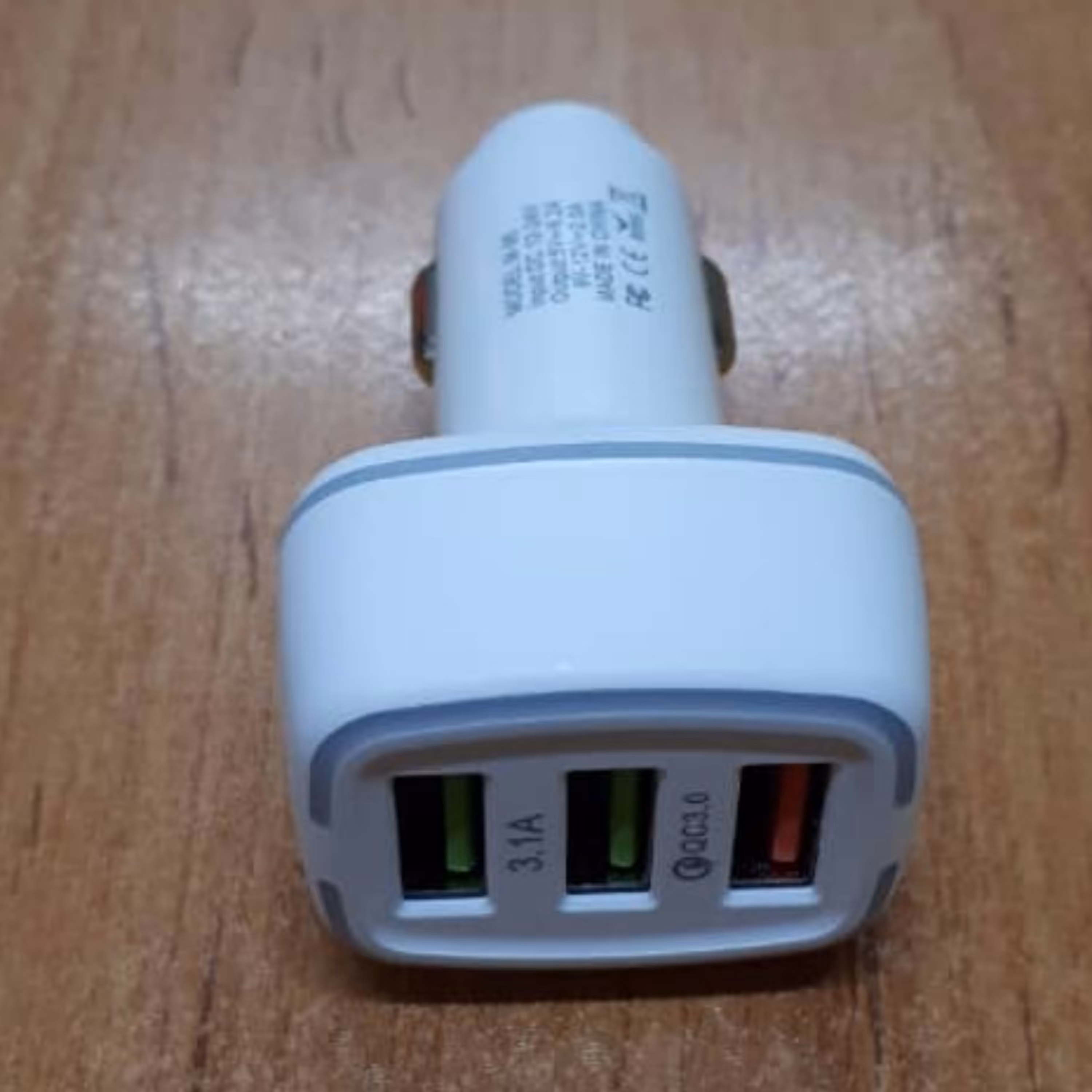 شارژر فندکی خودرو سه پورت مدل M95