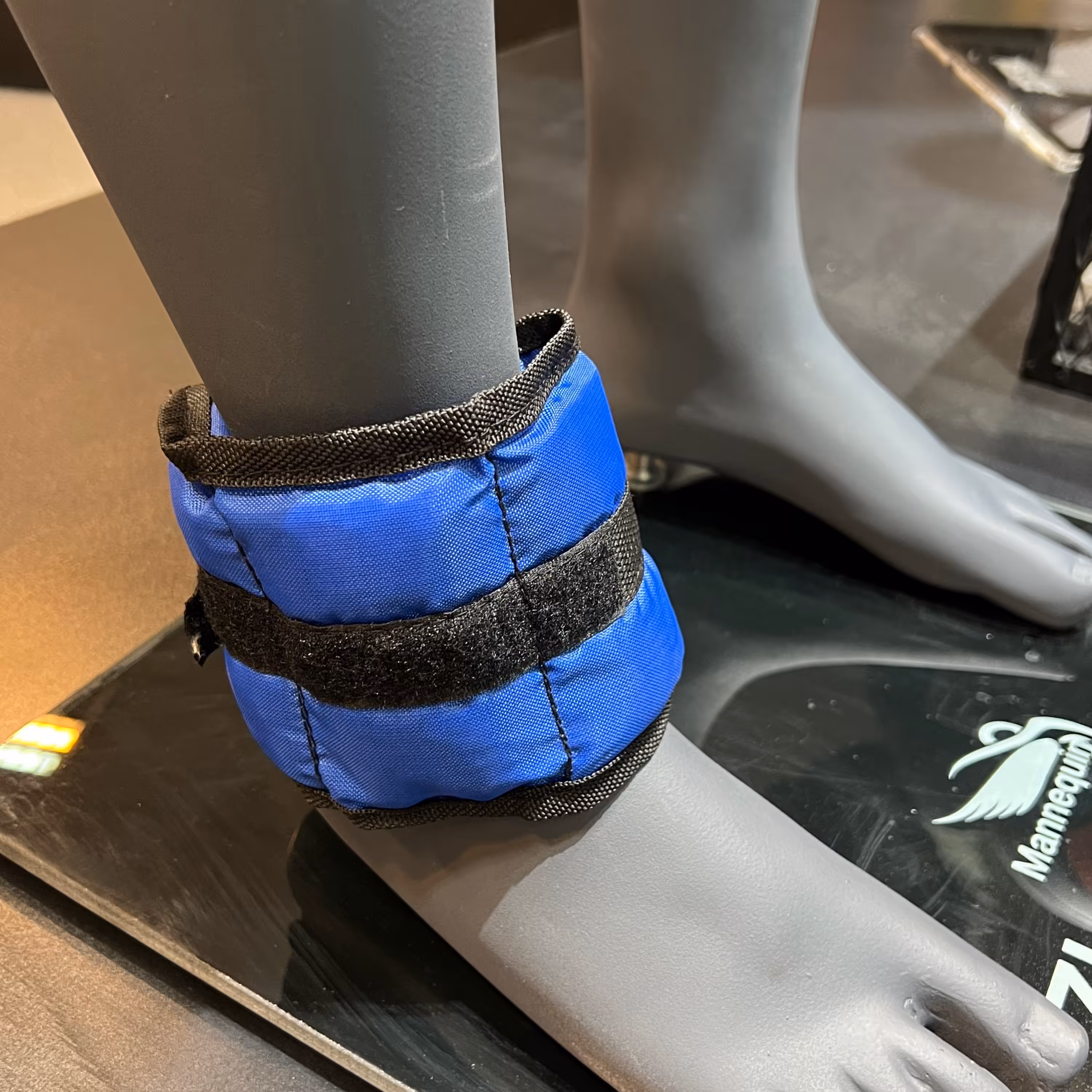 وزنه شنی  نیم کیلویی مخصوص مچ دست ومچ پا جنس پارچه برزنتی ضخیم دوخت حرفه ای