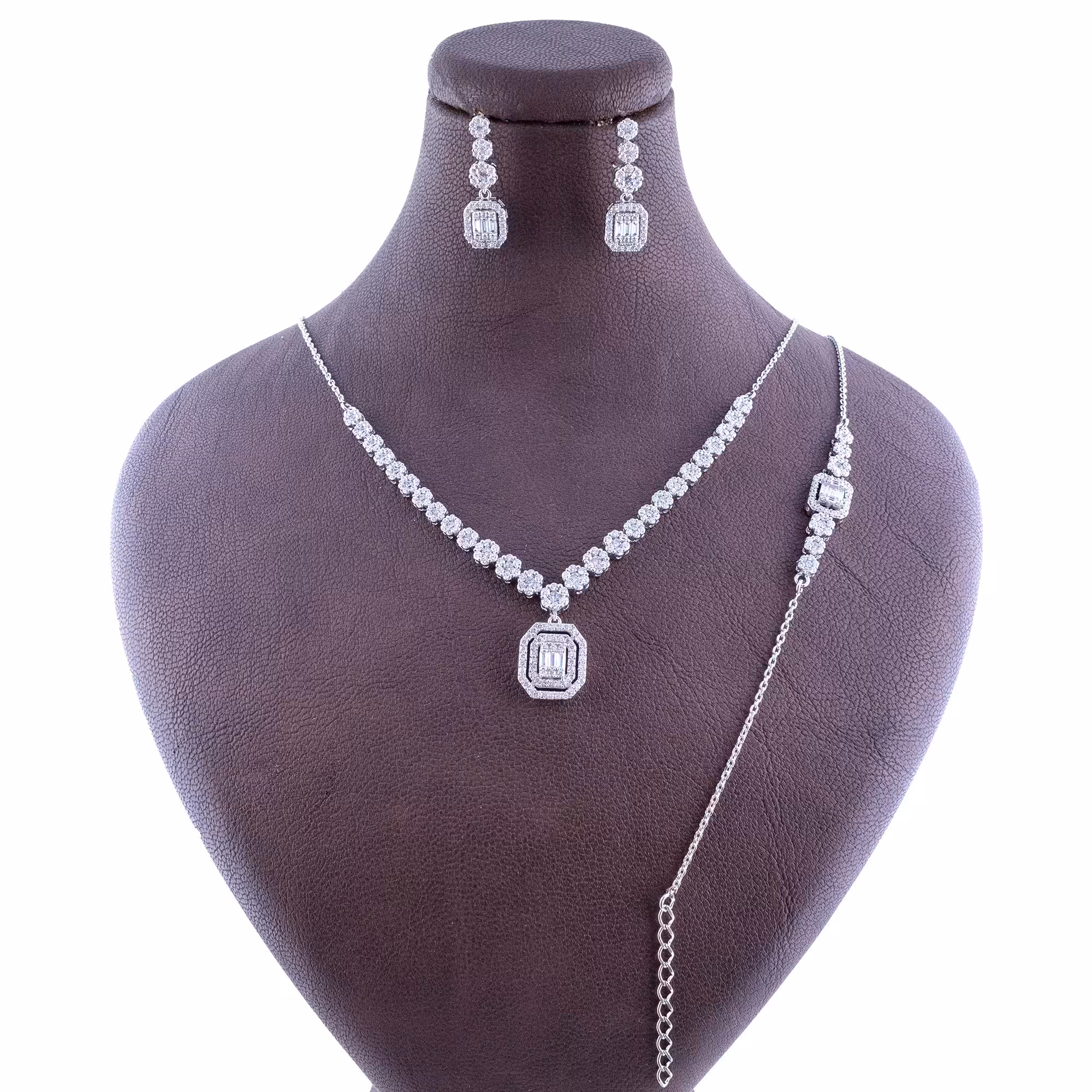 نیم ست نقره زنانه مدل امرالدکات AMT-N124