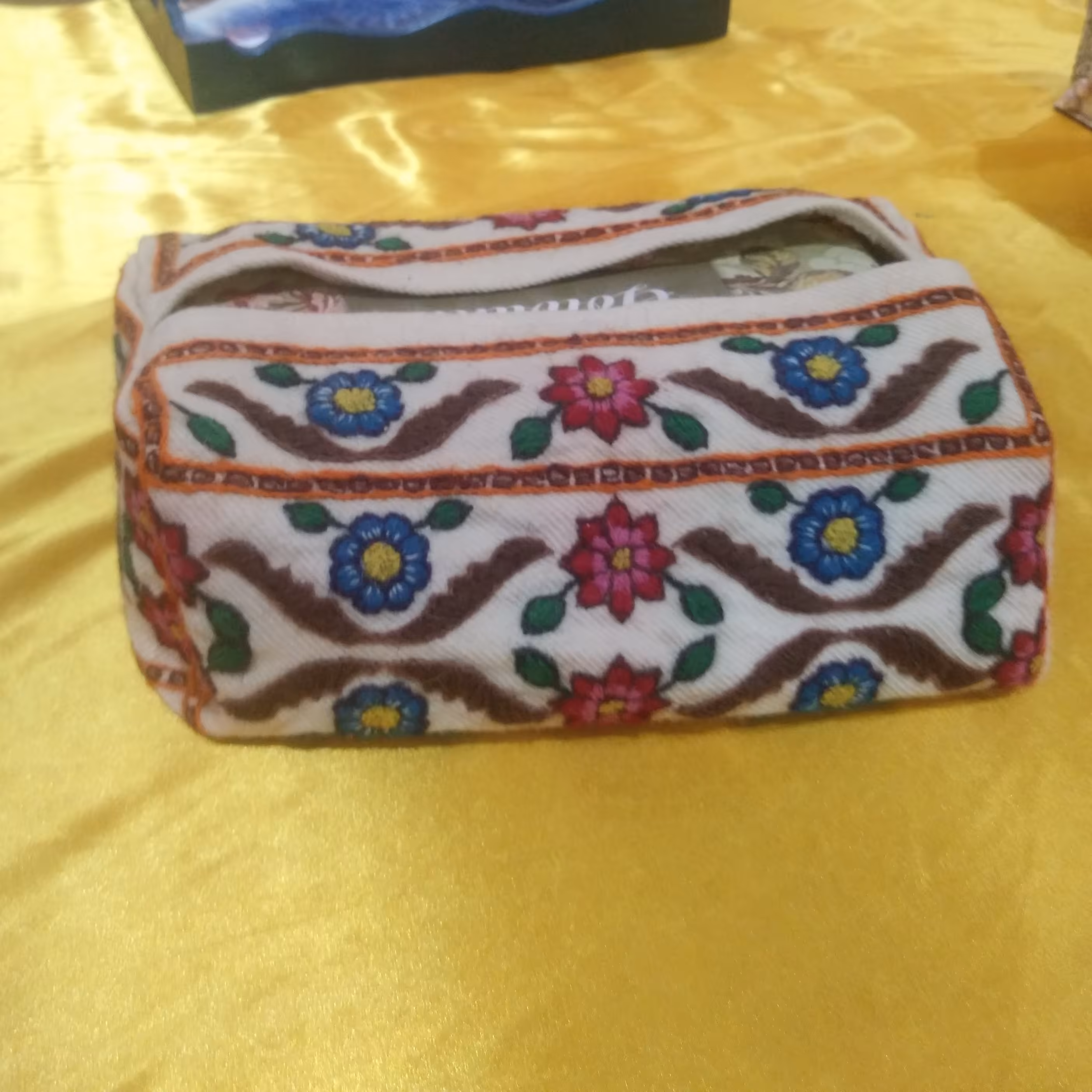 جا دستمال پته 