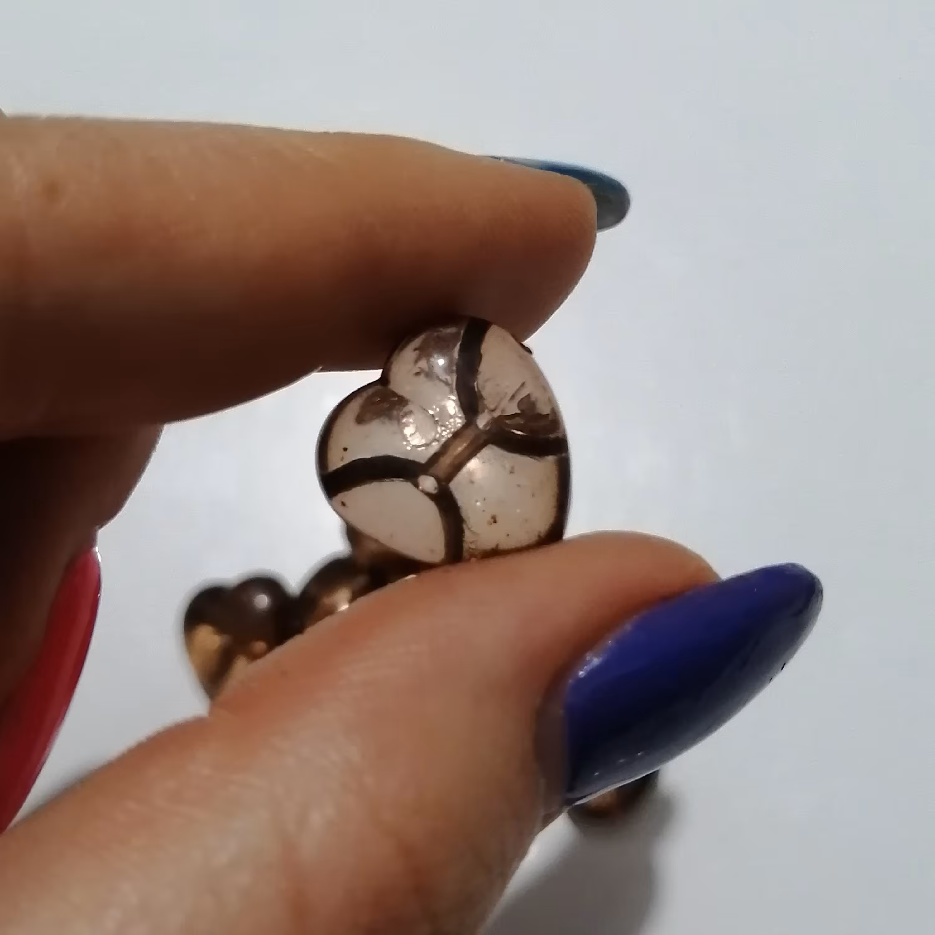 دکمه لباس طرح قلب شیشه ای  قهوه ای بسته 8  عددی 