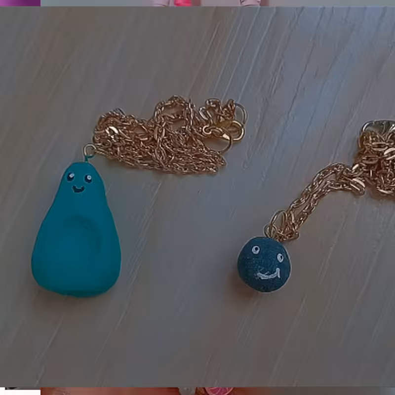 گردنبند ست دوستی مدل آواکادو و هسته 