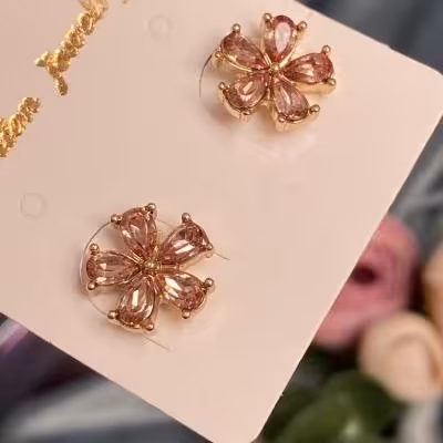 خرید و قیمت گوشواره زنانه و دخترانه