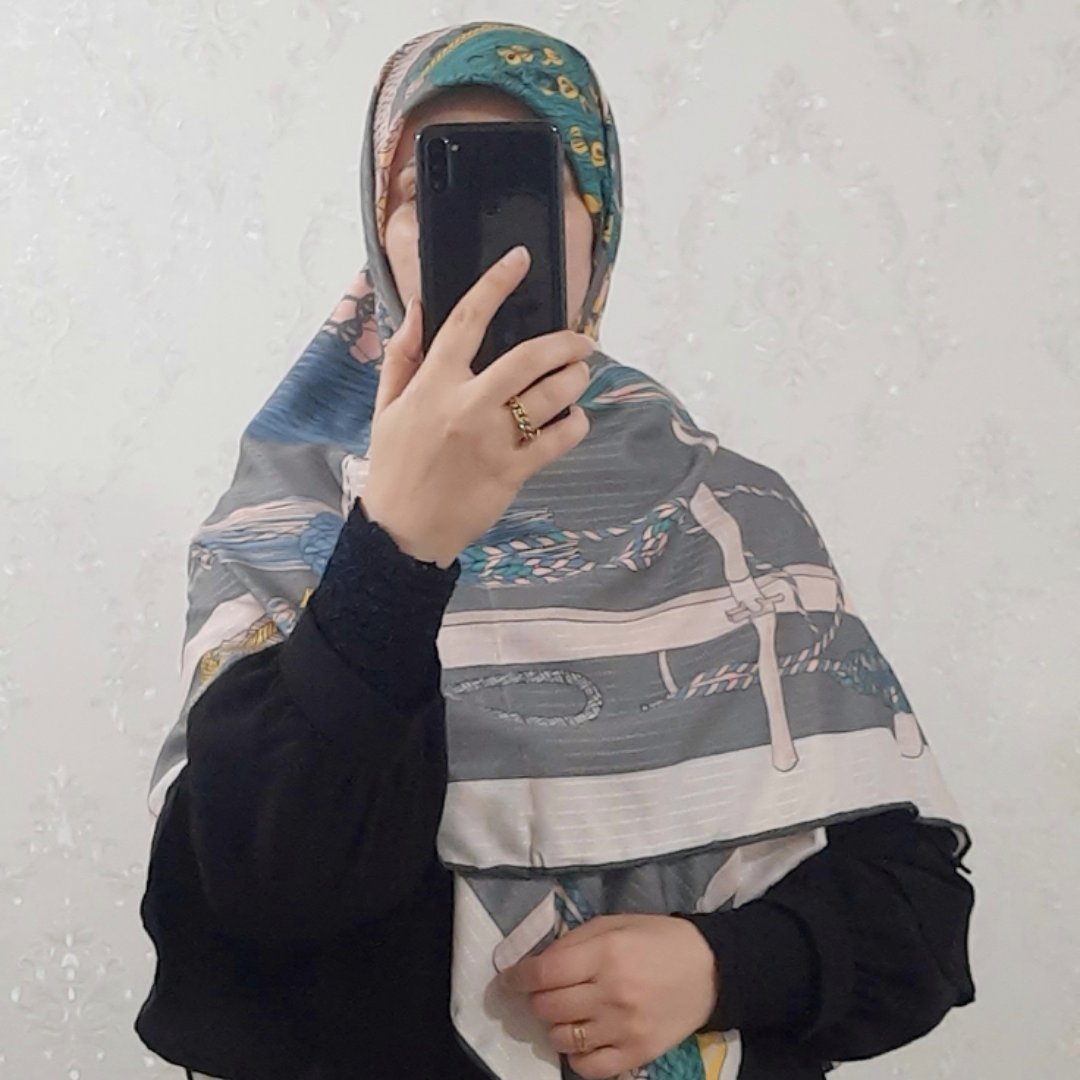 3_روسری نخی مجلسی،دوردست دوز، قواره :140،ایستایی خیلی خوبی داره،مناسب 4 فصل