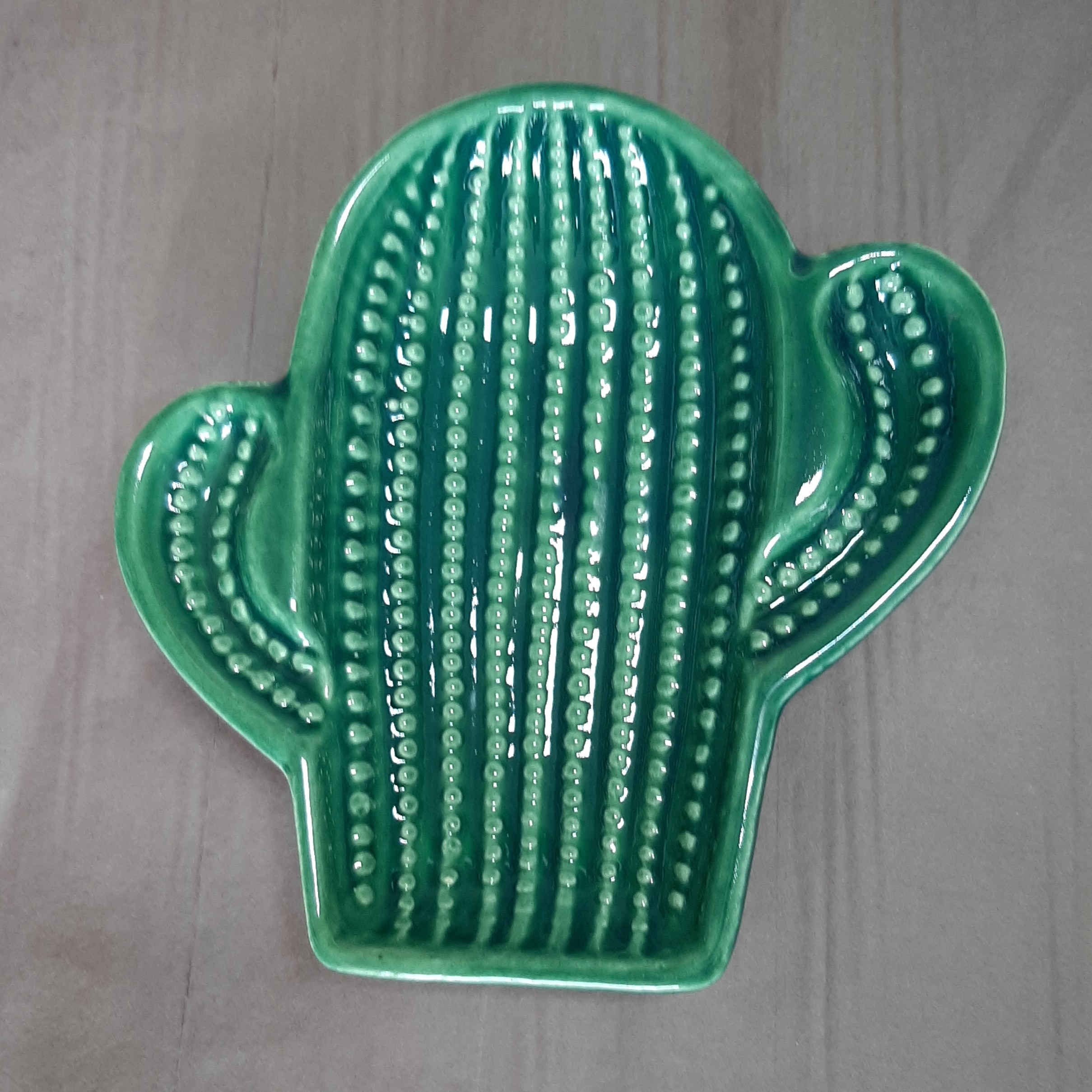 اردو خوری سرامیکی سبز رنگ طرح کاکتوس