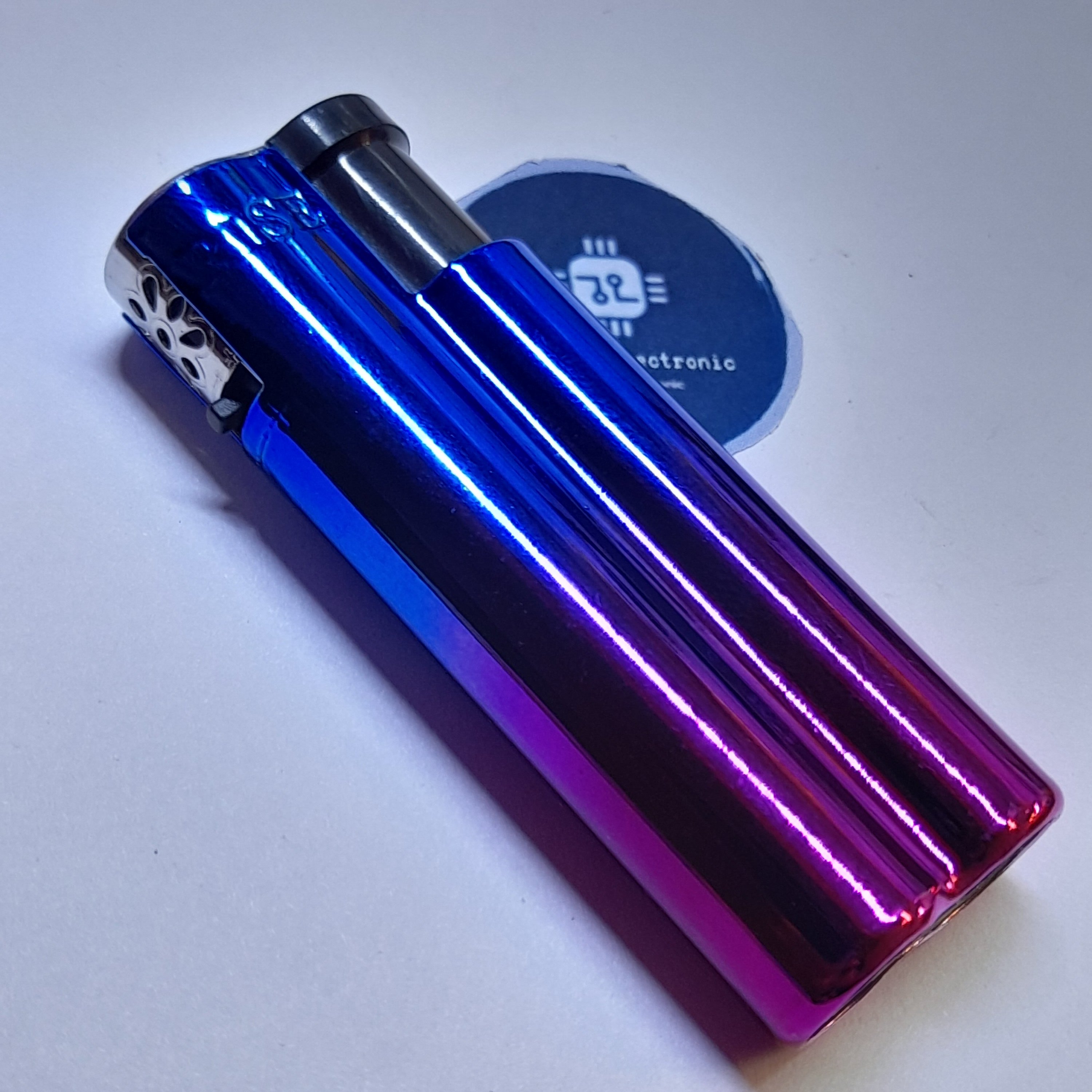 فندک هلو گرامی  اتمی بدنه فلزی سنگین،کیفیت عالی شعله اتمی